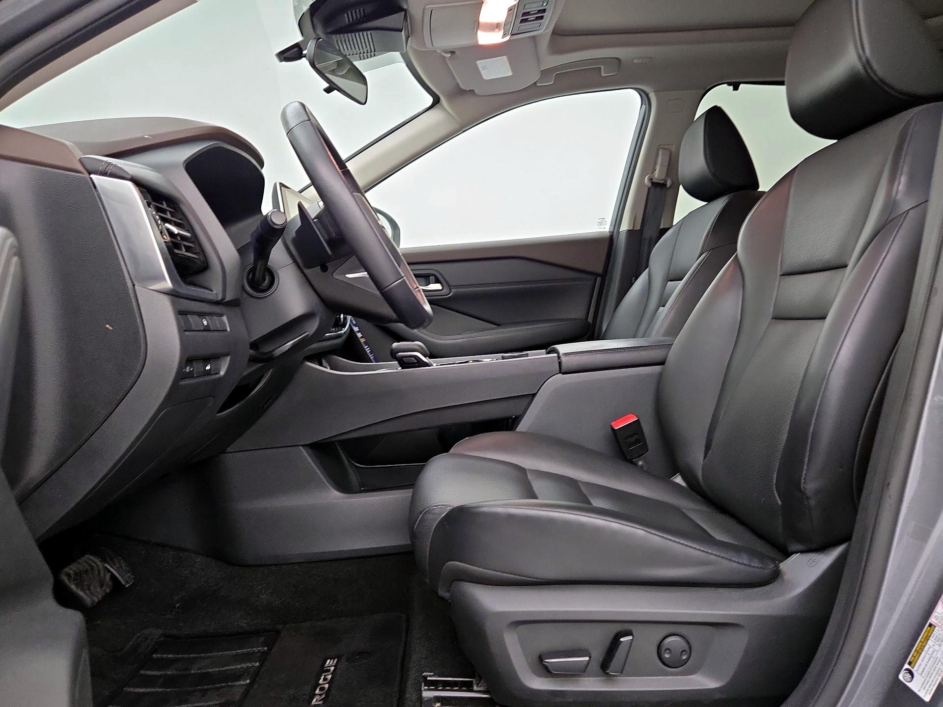 Thumbnail: 2023 Nissan Rogue - 11