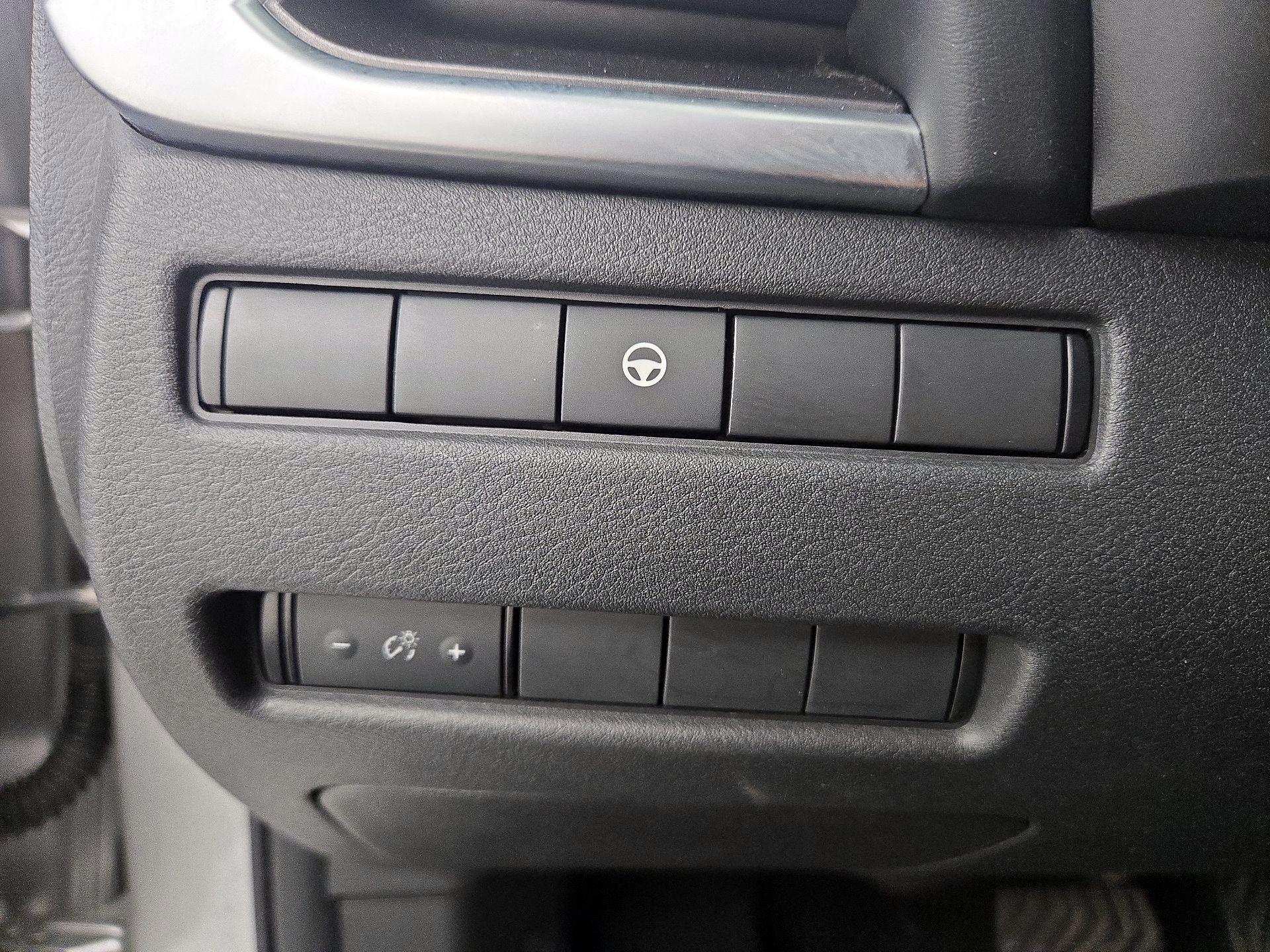 Thumbnail: 2023 Nissan Rogue - 13