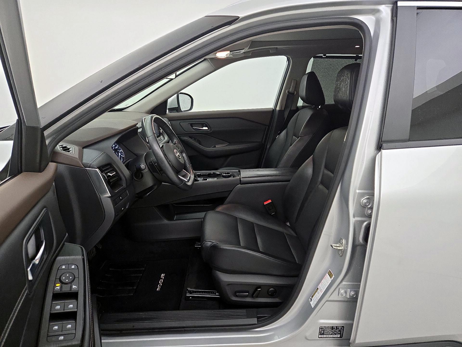 Thumbnail: 2022 Nissan Rogue - 11