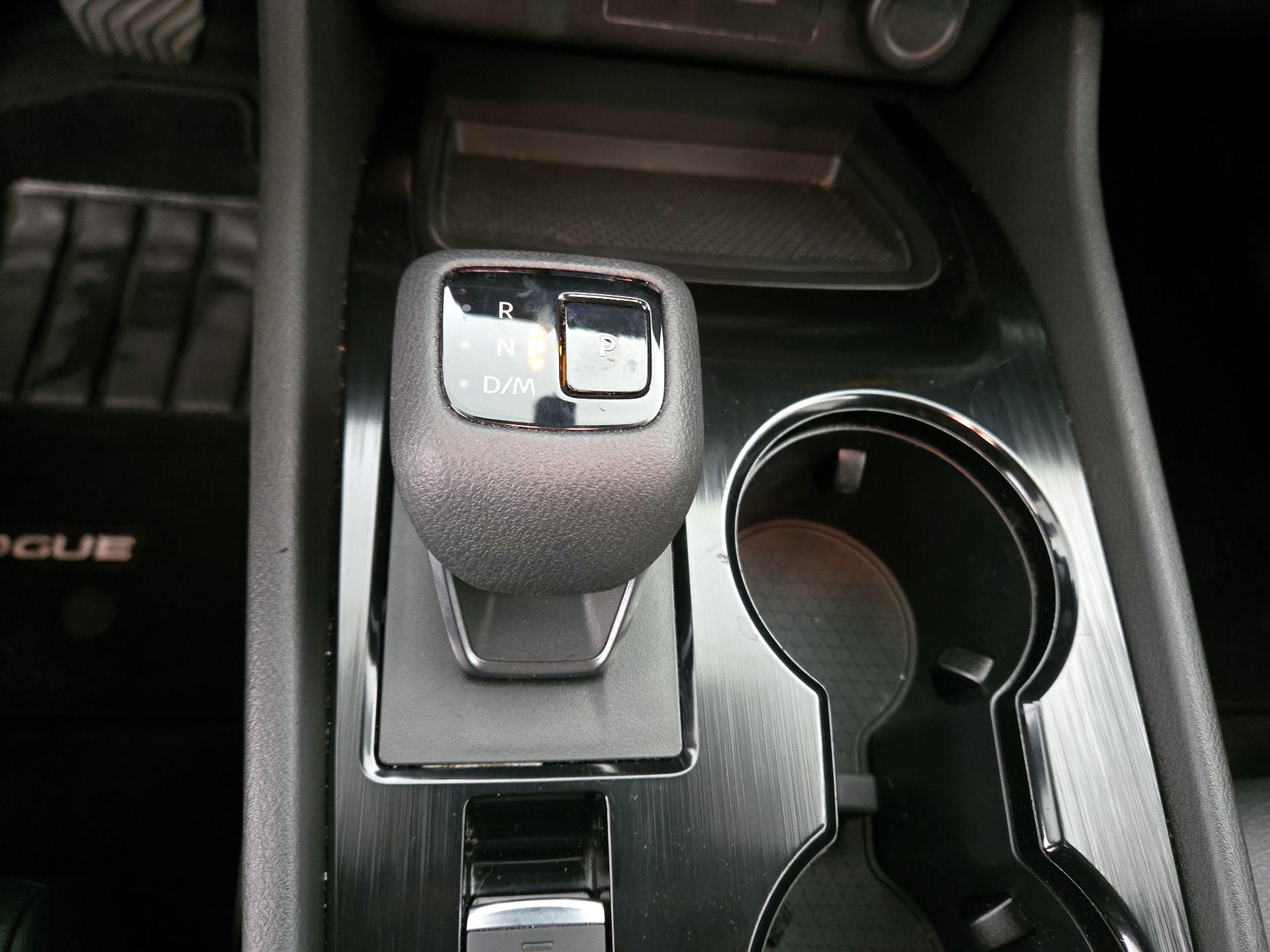 Thumbnail: 2022 Nissan Rogue - 17