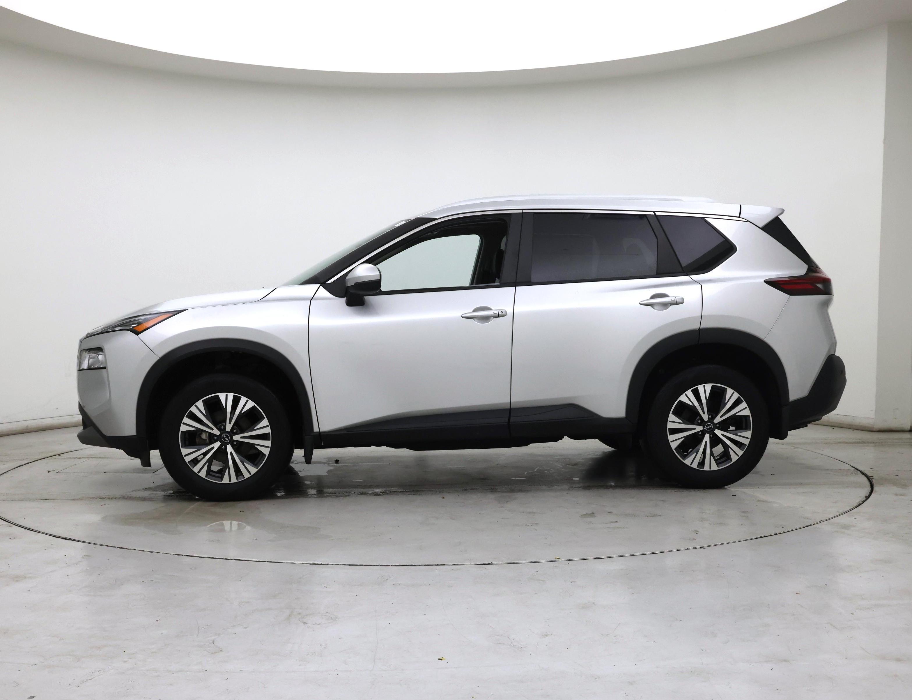 Thumbnail: 2022 Nissan Rogue - 3