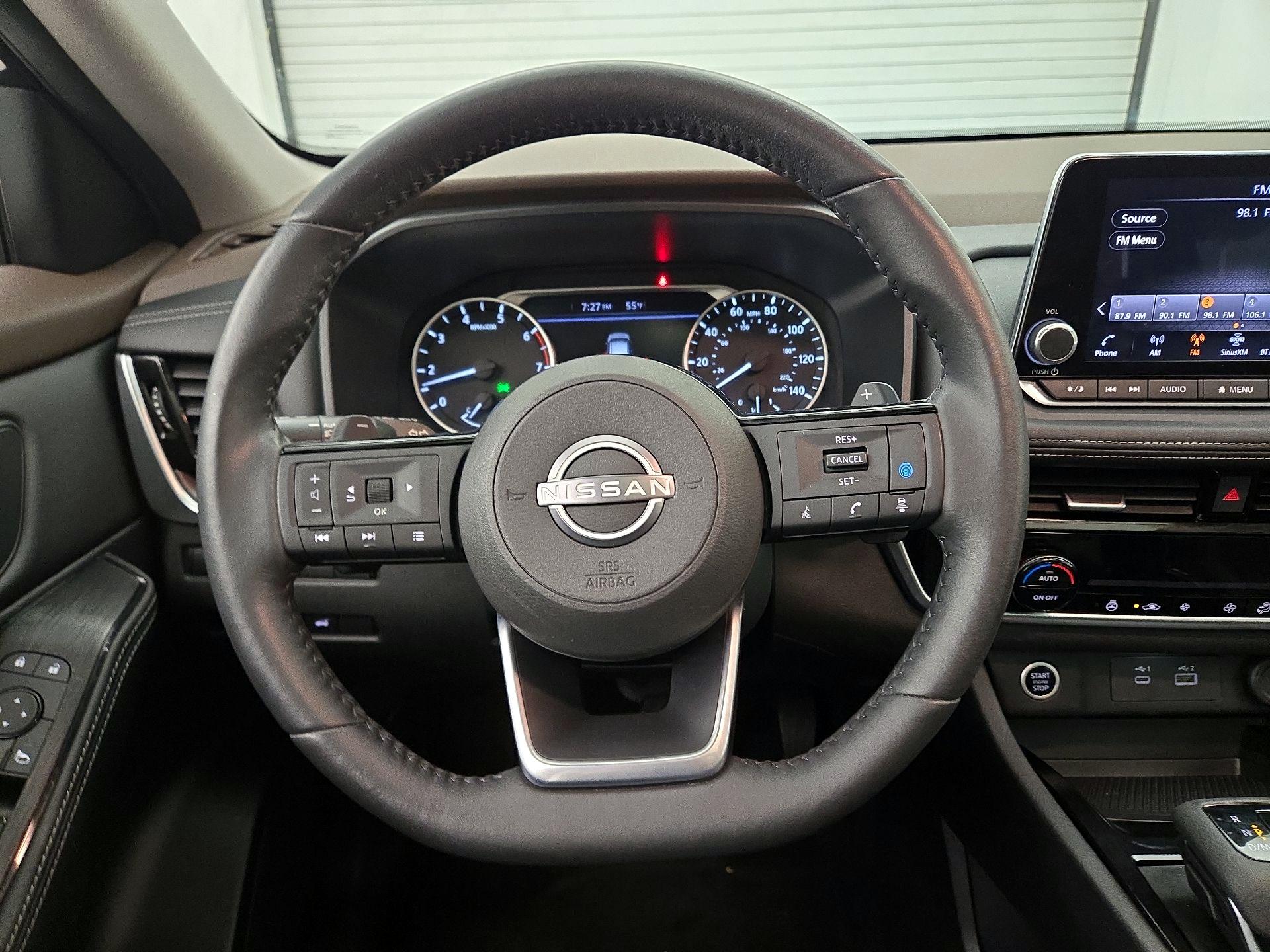 Thumbnail: 2022 Nissan Rogue - 10