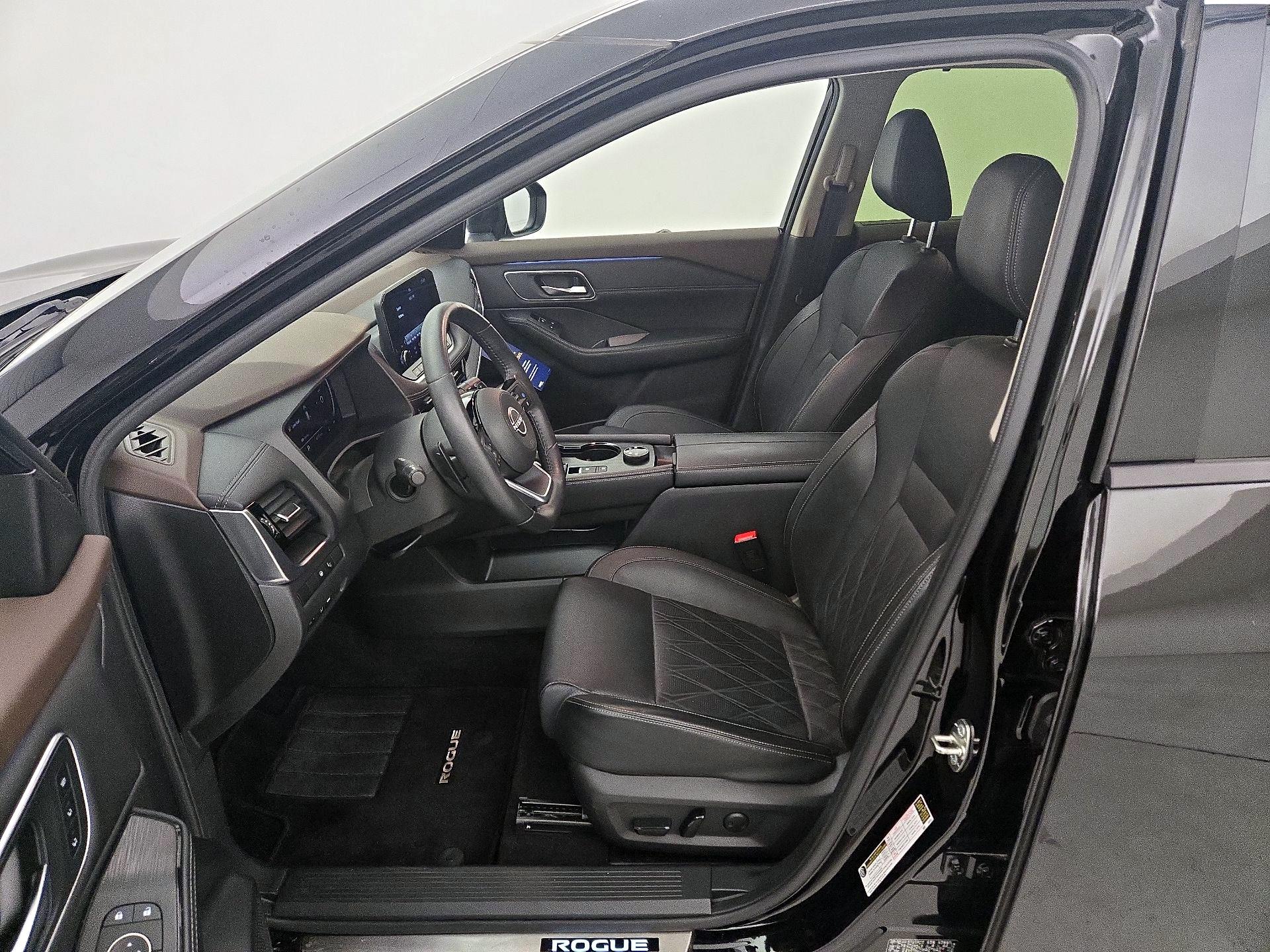 Thumbnail: 2023 Nissan Rogue - 11