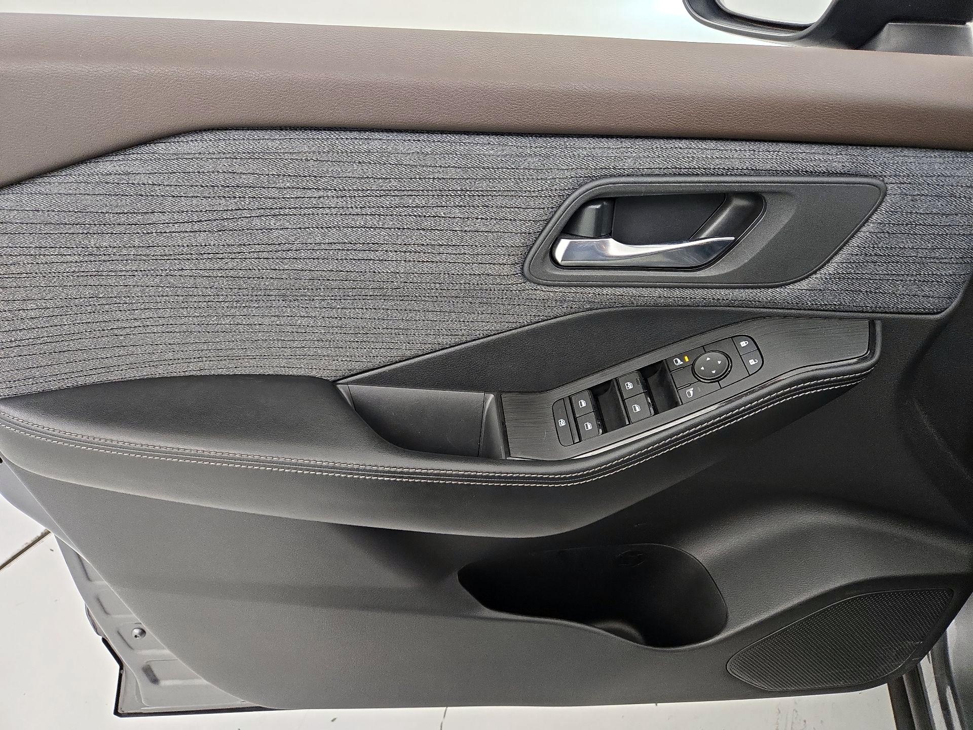 Thumbnail: 2023 Nissan Rogue - 12