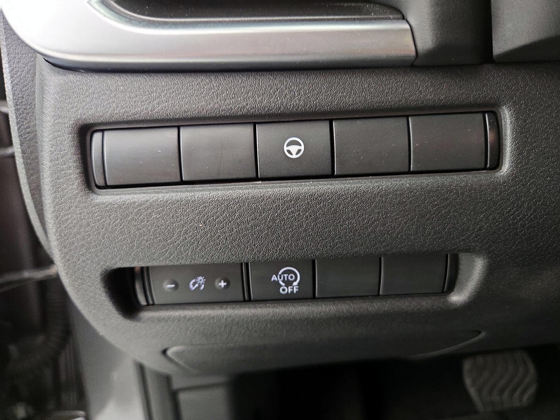 Thumbnail: 2023 Nissan Rogue - 13