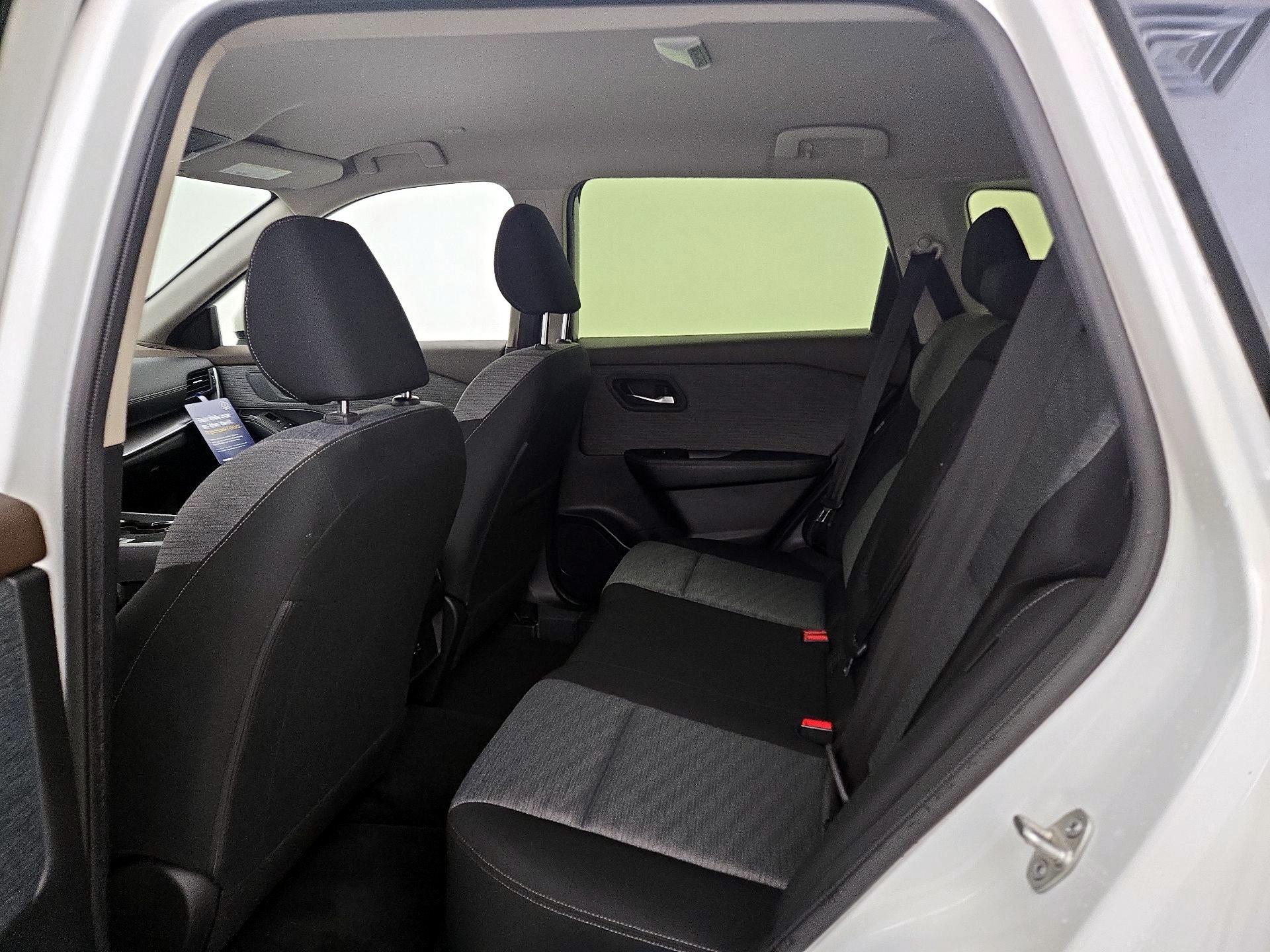 Thumbnail: 2023 Nissan Rogue - 19