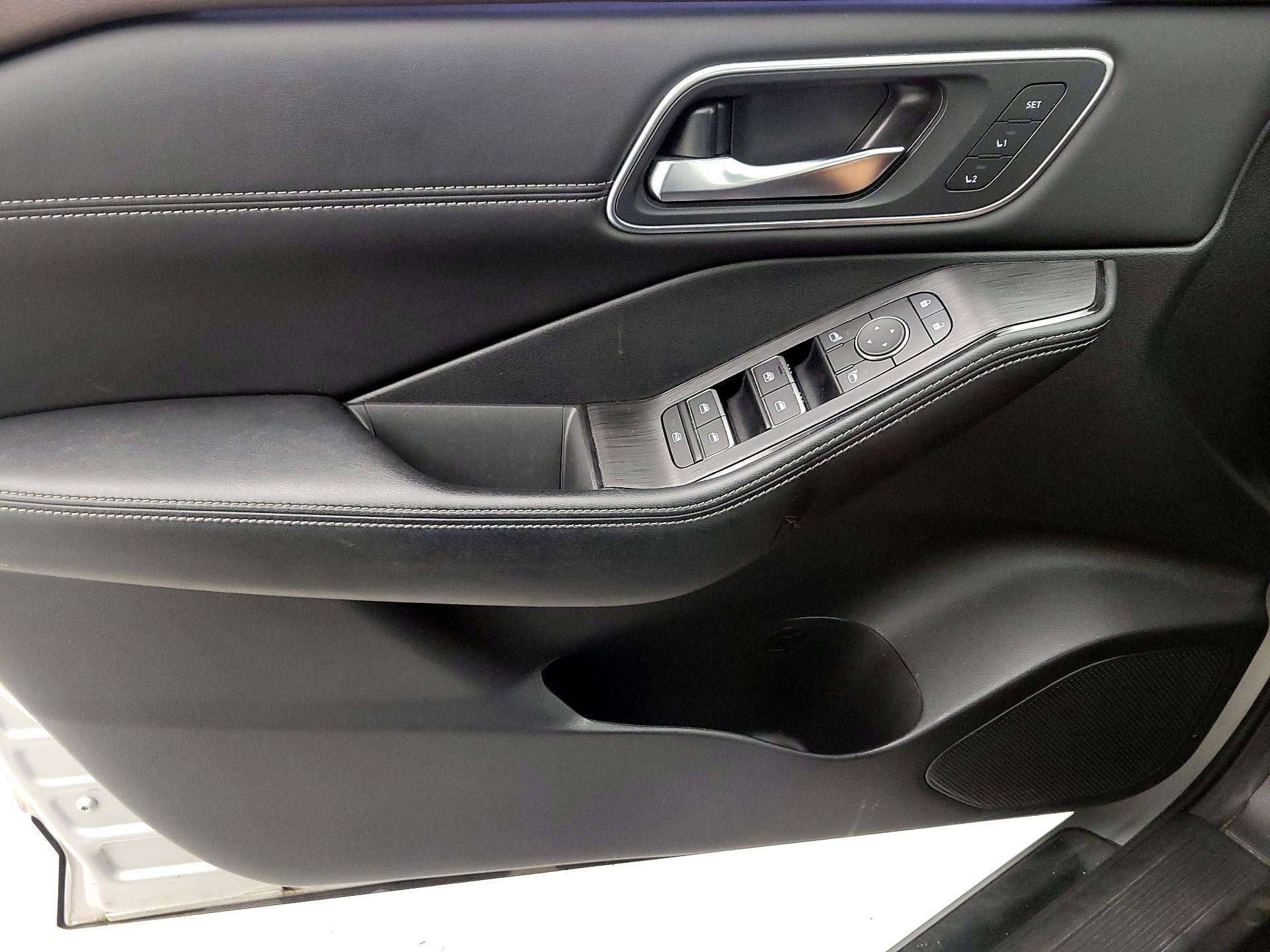 Thumbnail: 2023 Nissan Rogue - 12