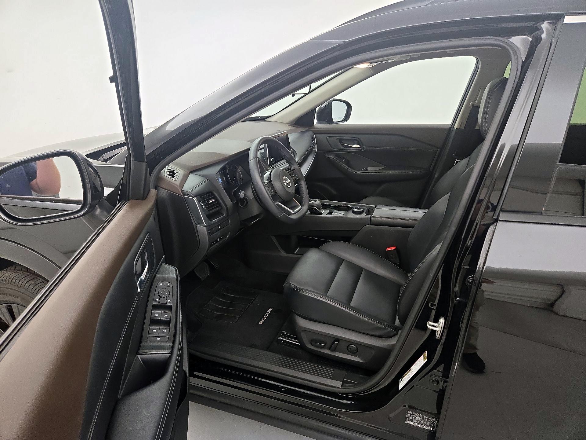 Thumbnail: 2023 Nissan Rogue - 11