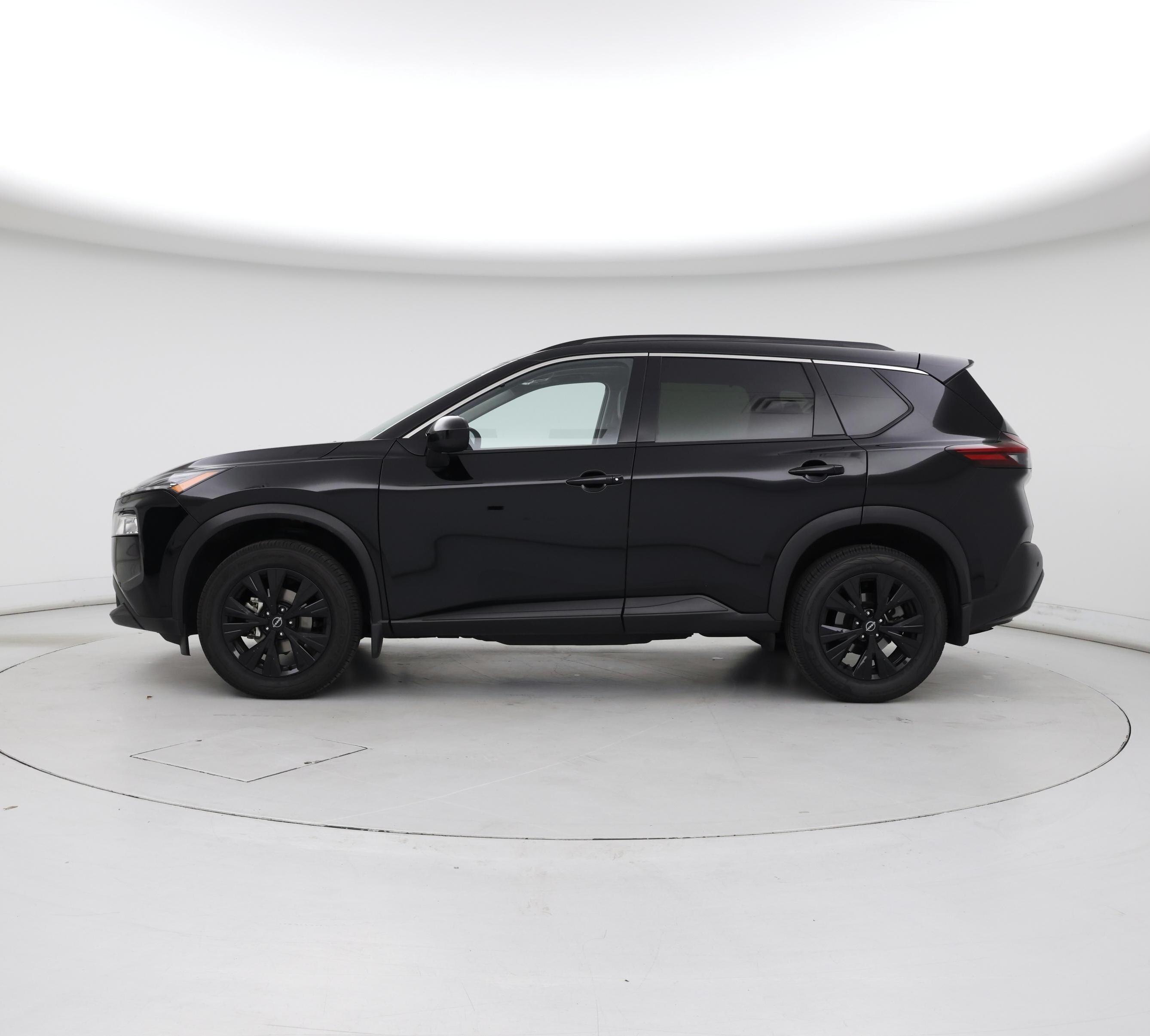 Thumbnail: 2023 Nissan Rogue - 3