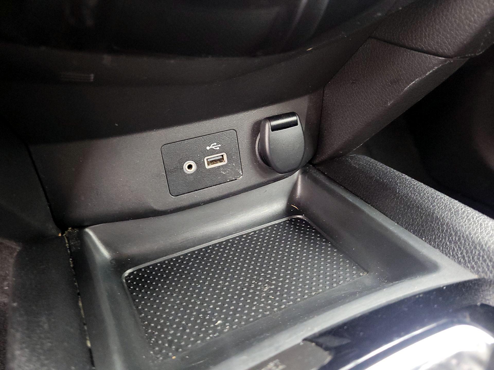 Thumbnail: 2022 Nissan Rogue Sport - 18