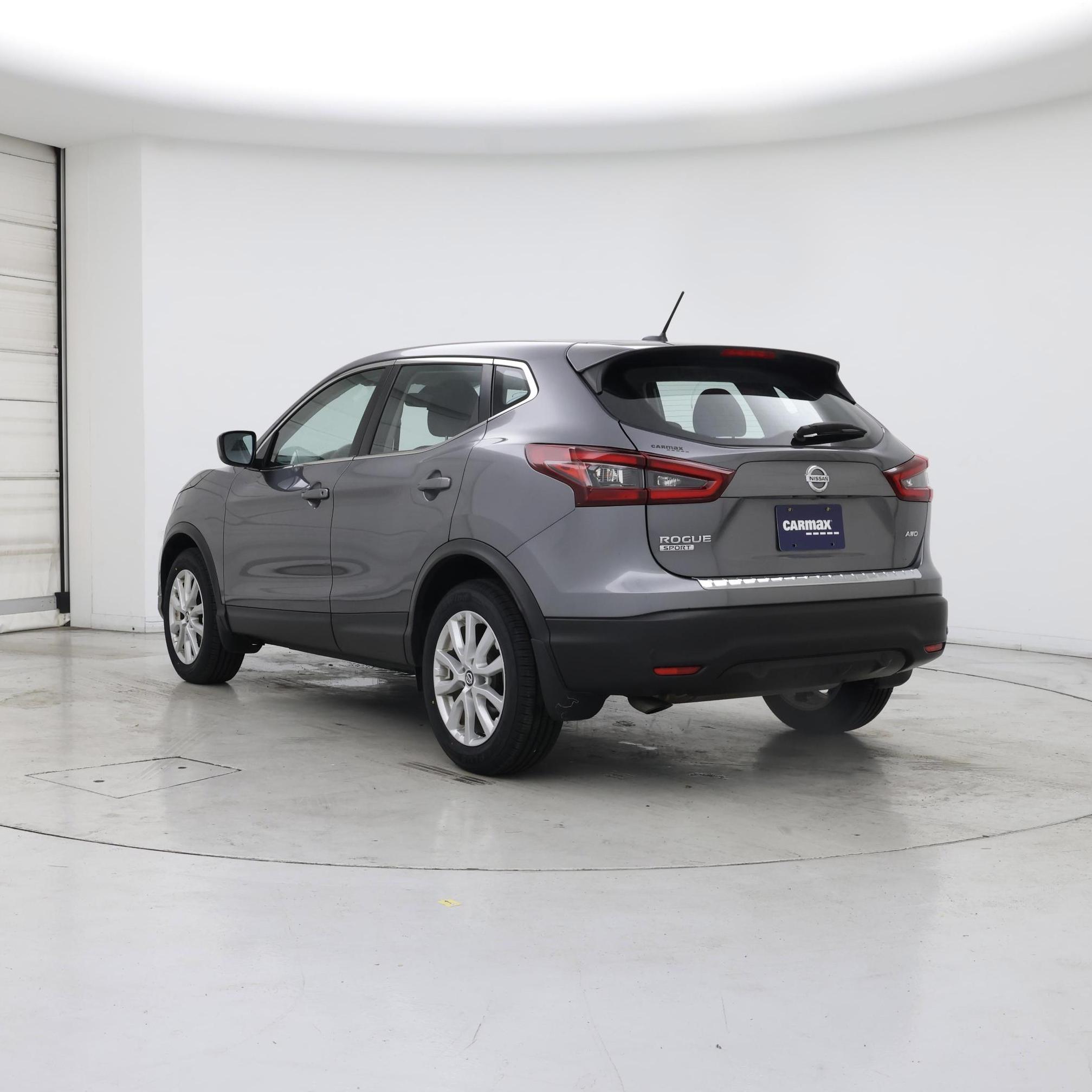 Thumbnail: 2022 Nissan Rogue Sport - 2