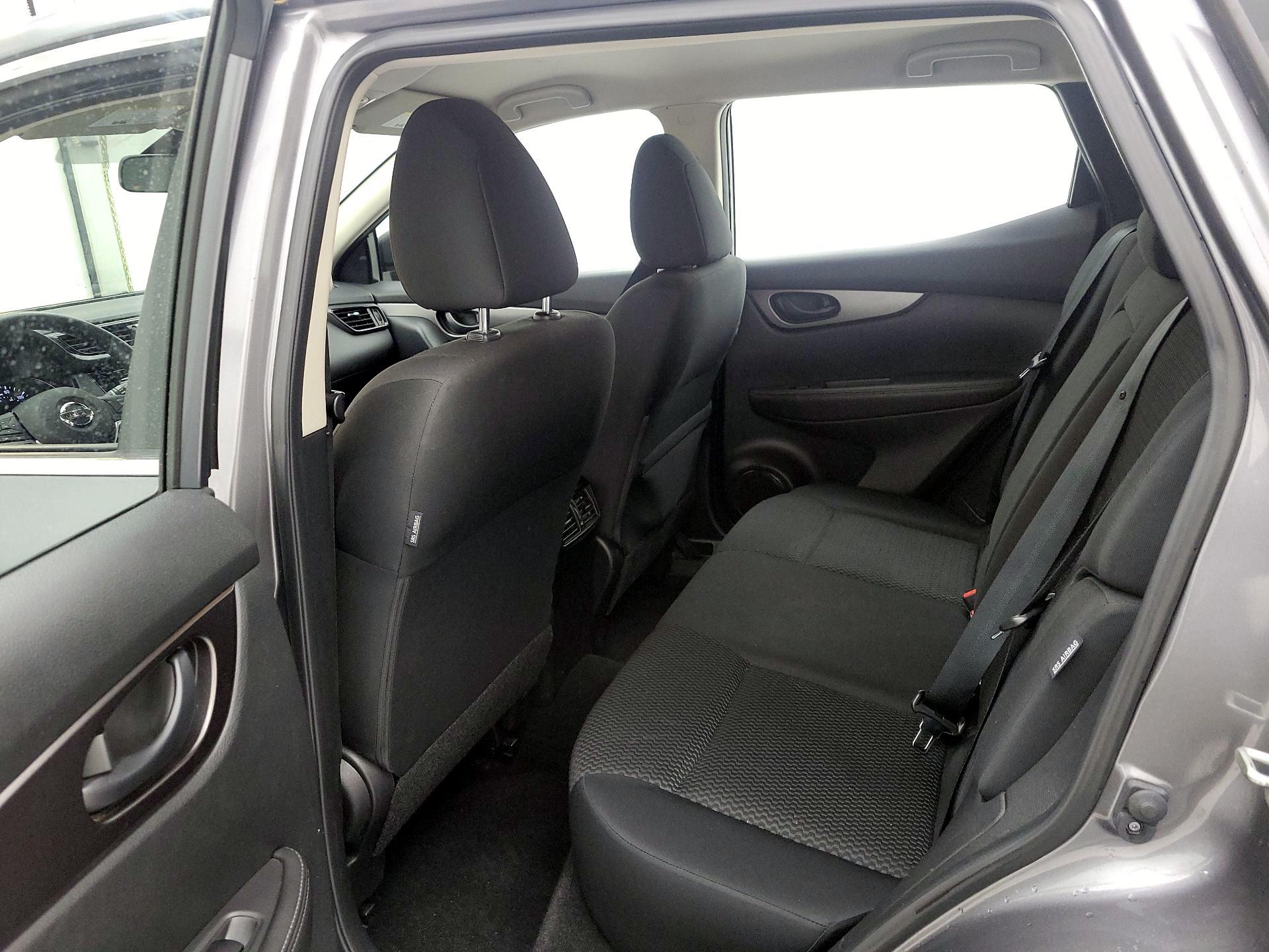 Thumbnail: 2022 Nissan Rogue Sport - 19