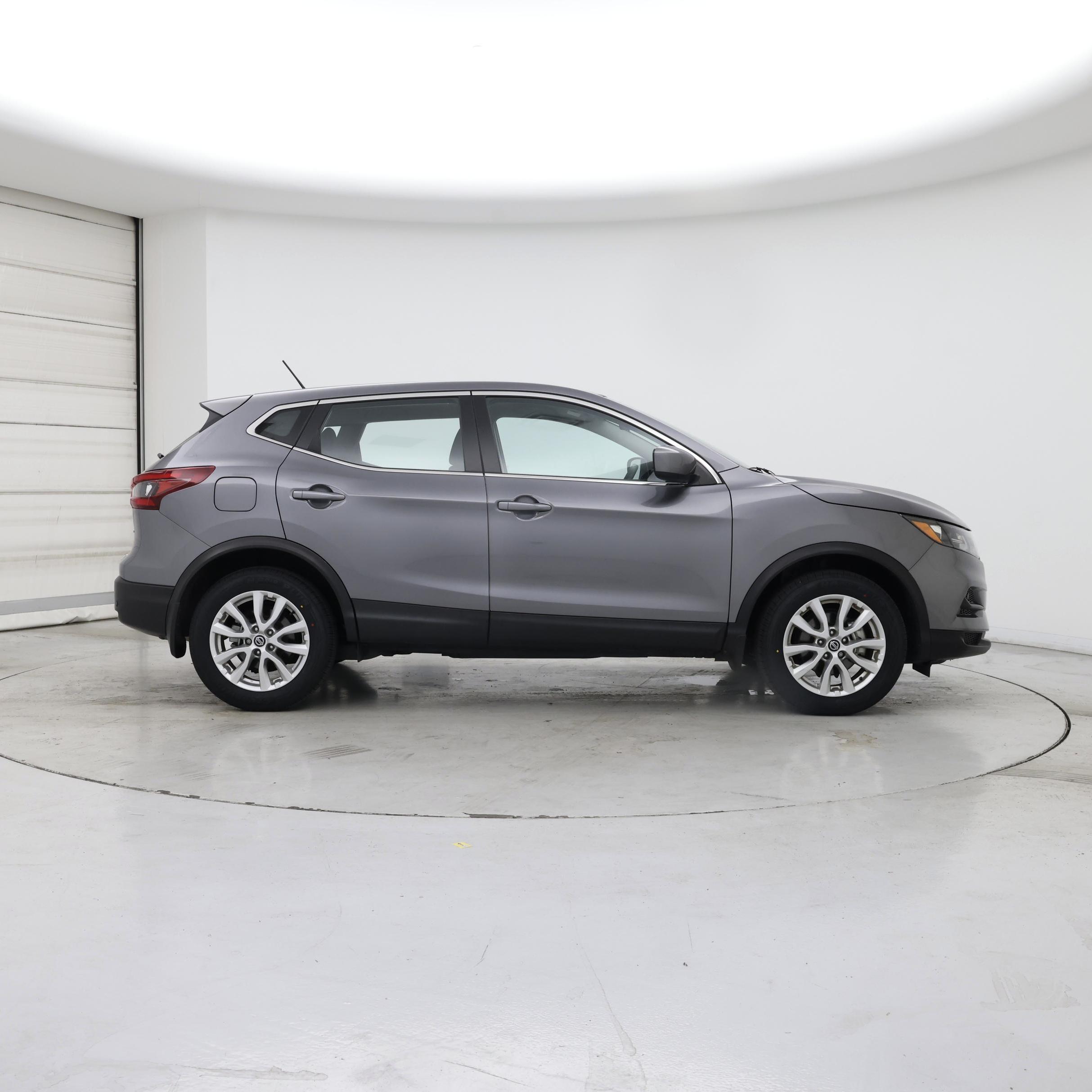 Thumbnail: 2022 Nissan Rogue Sport - 7