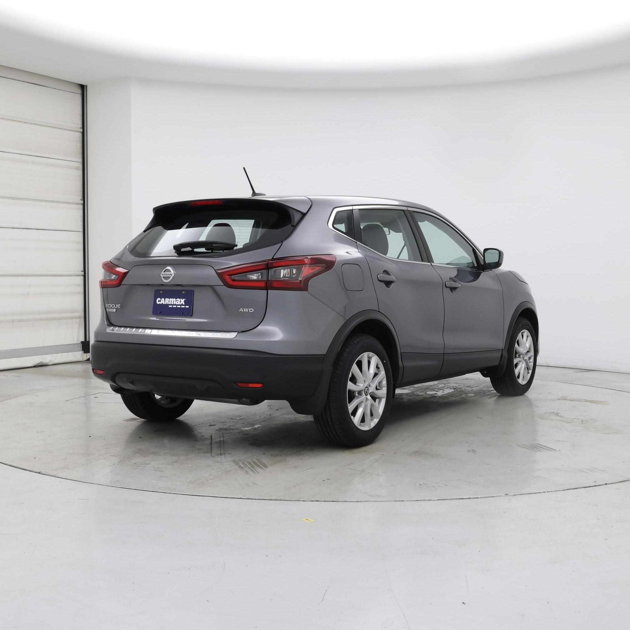 Thumbnail: 2022 Nissan Rogue Sport - 8