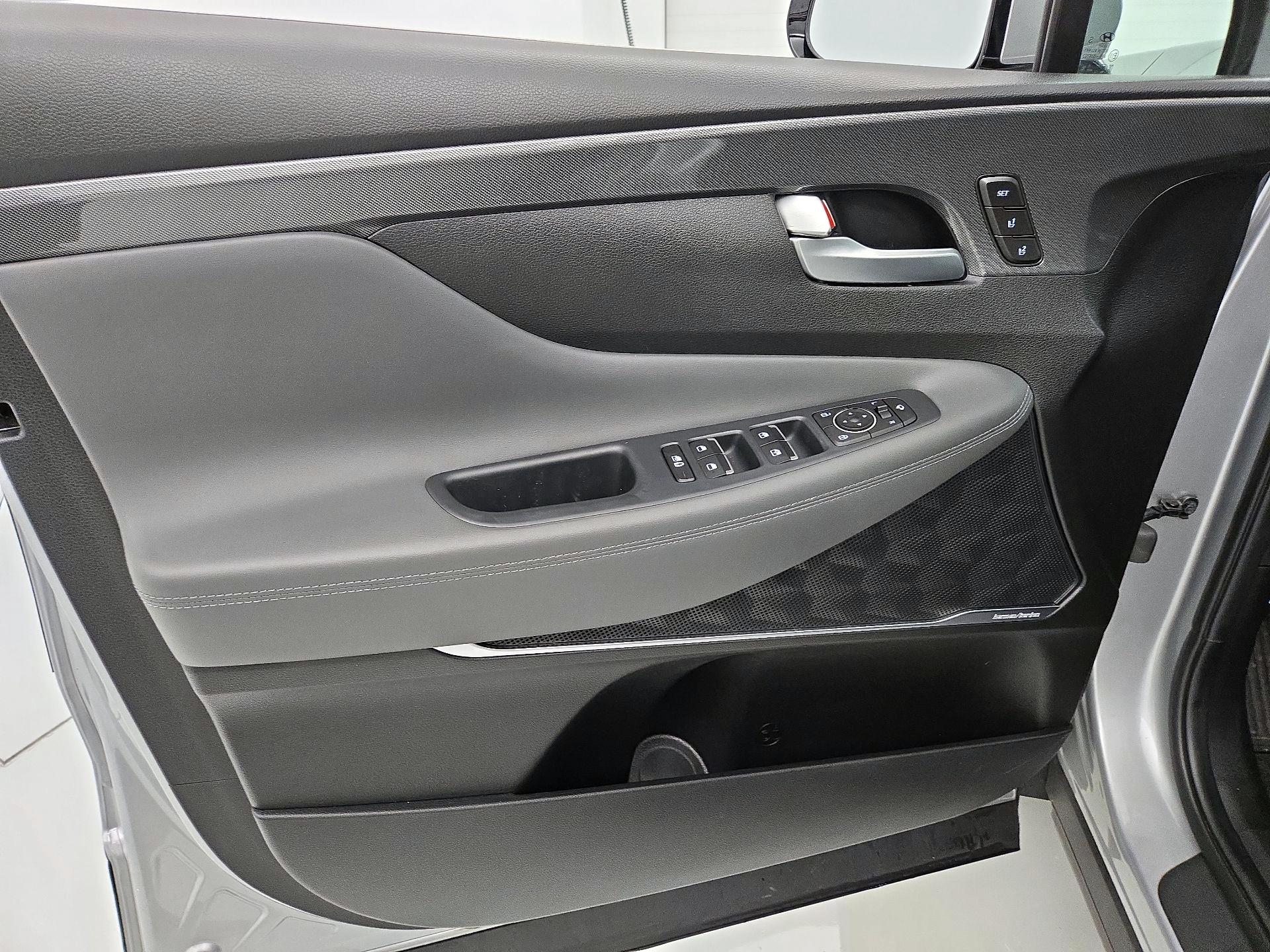 Thumbnail: 2023 Hyundai Santa Fe - 12