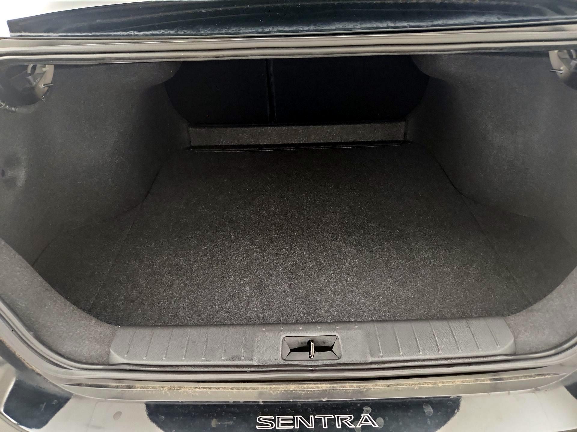 Thumbnail: 2023 Nissan Sentra - 20