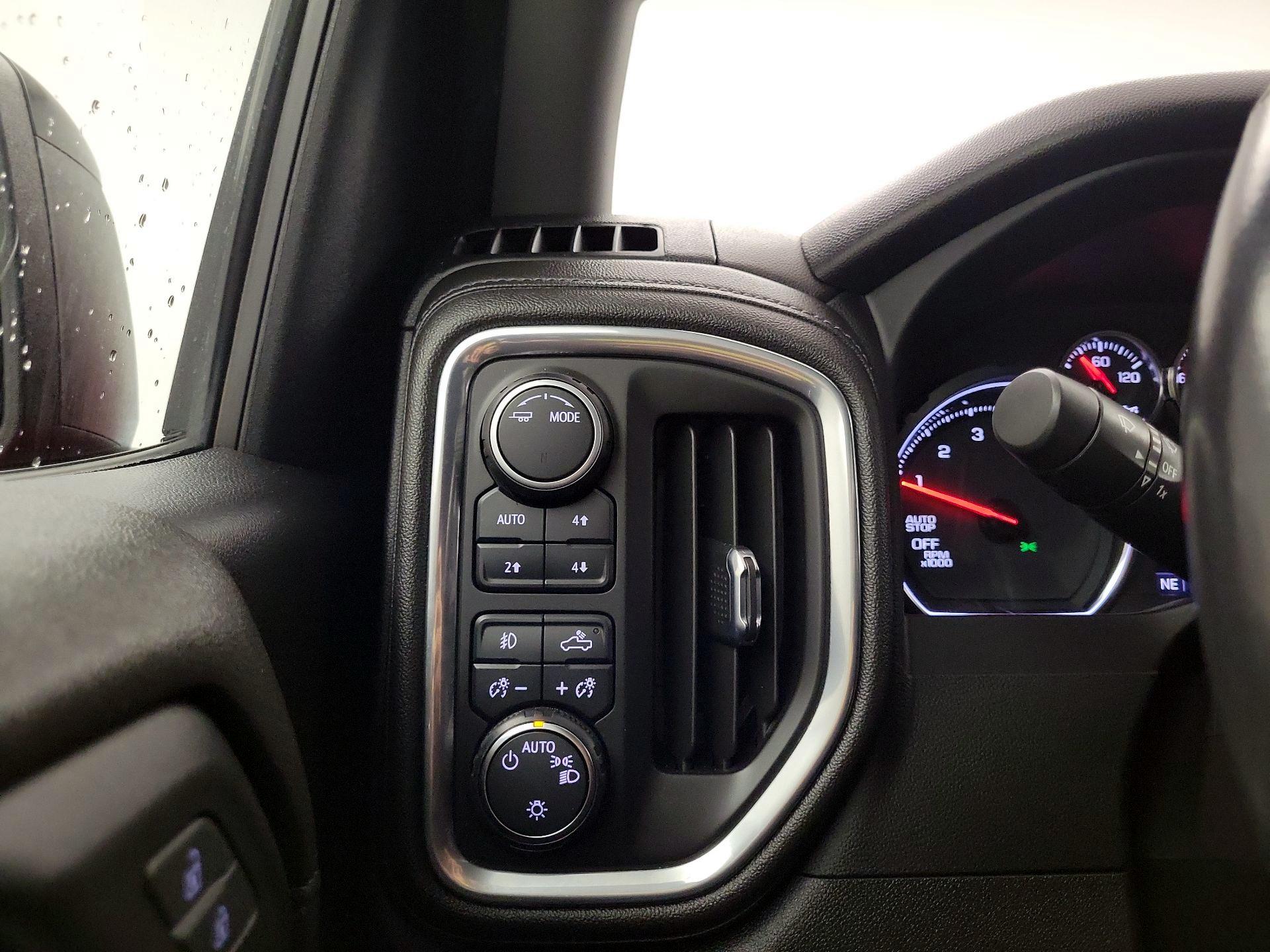 Thumbnail: 2022 Chevrolet Silverado 1500 - 11