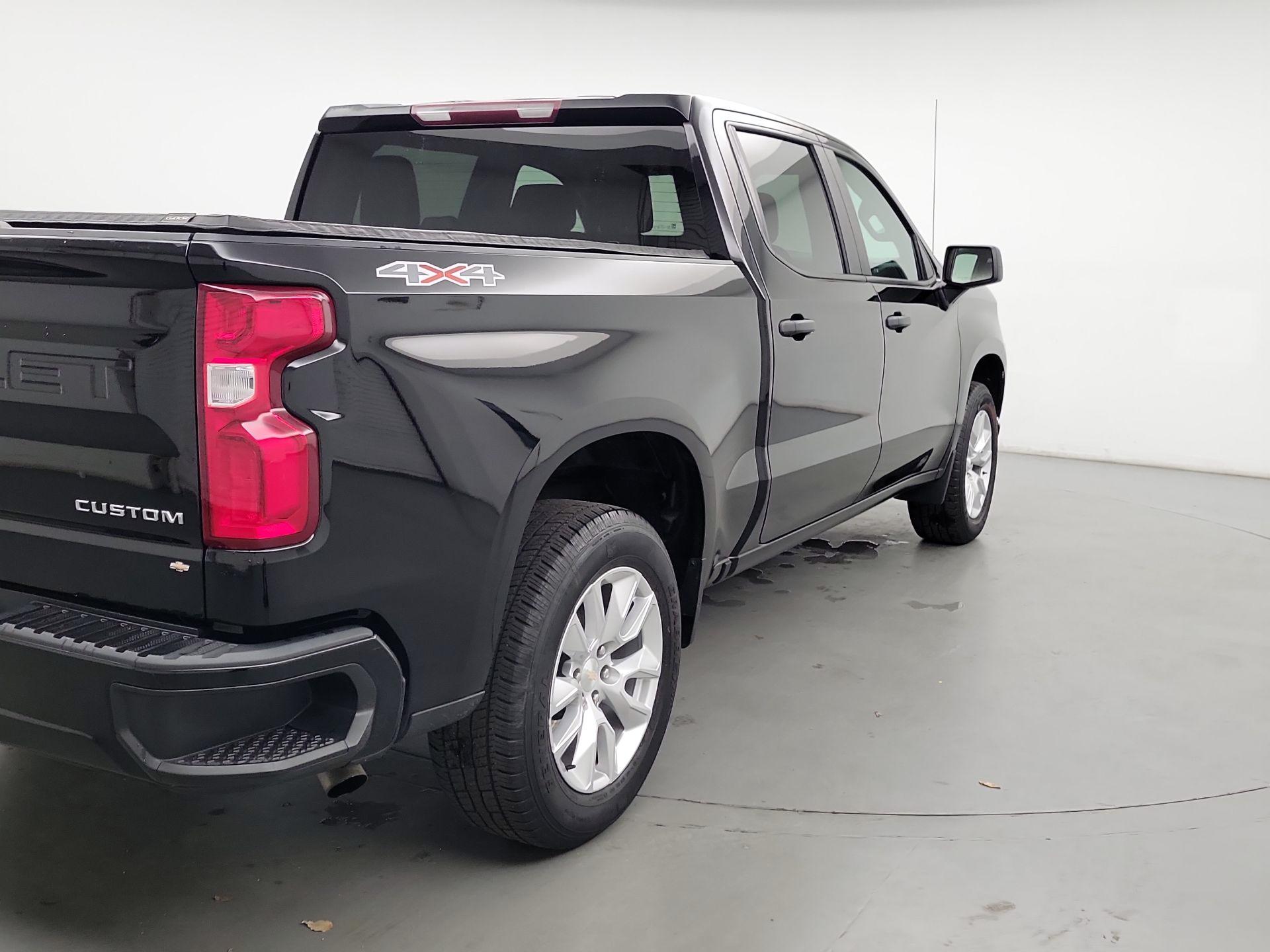 Thumbnail: 2022 Chevrolet Silverado 1500 - 5