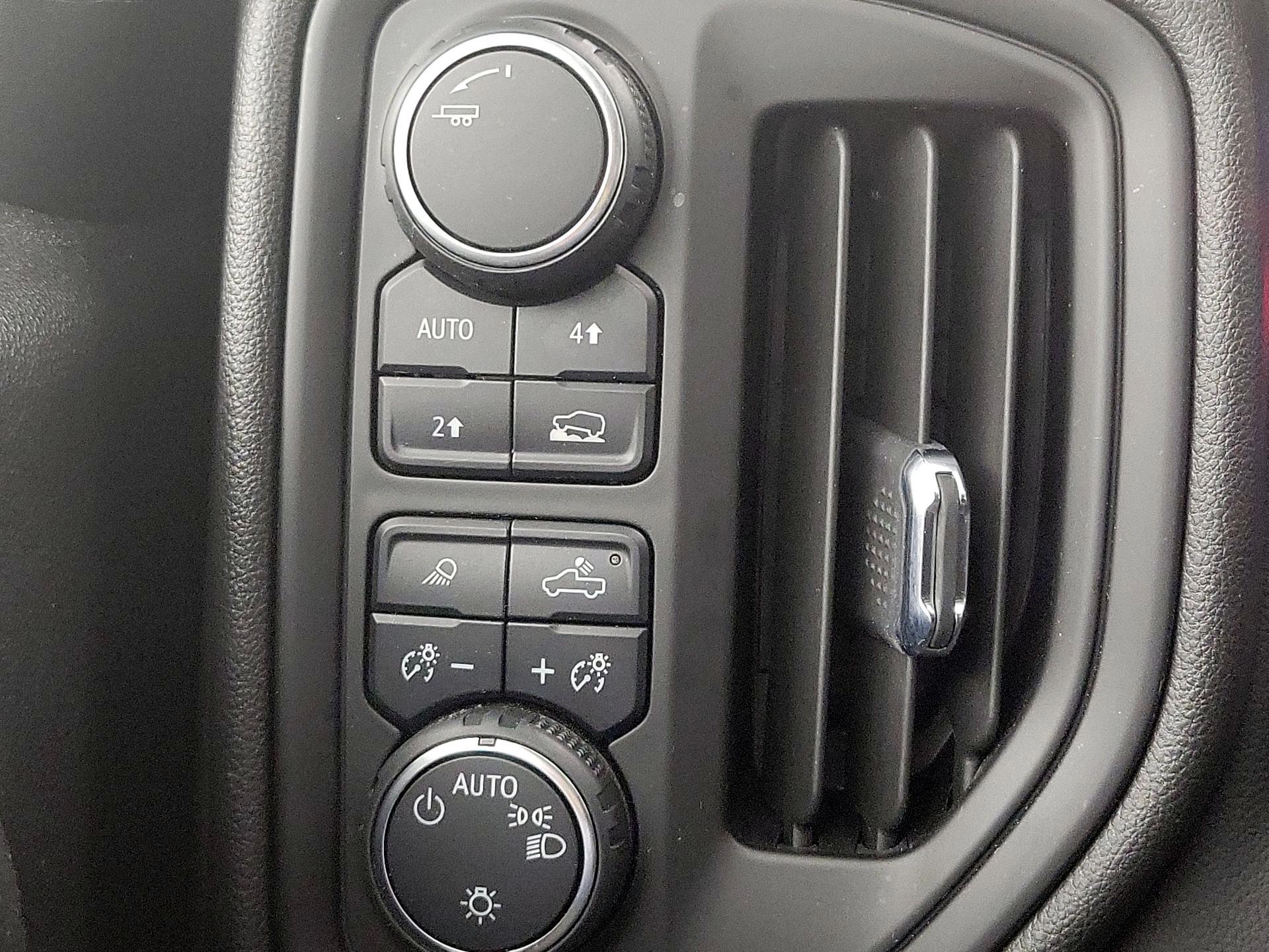 Thumbnail: 2023 Chevrolet Silverado 1500 - 13