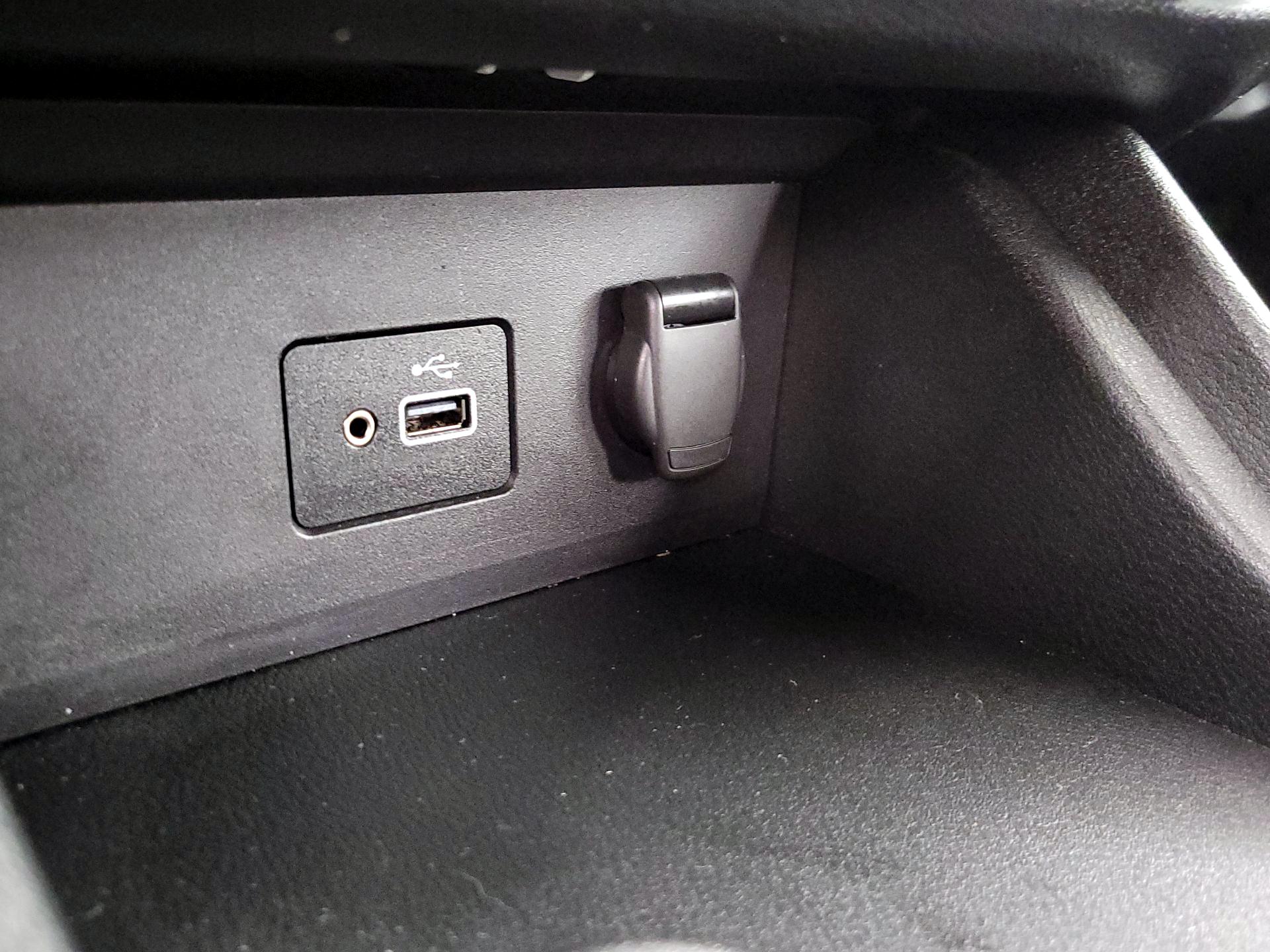 Thumbnail: 2023 Nissan Sentra - 18