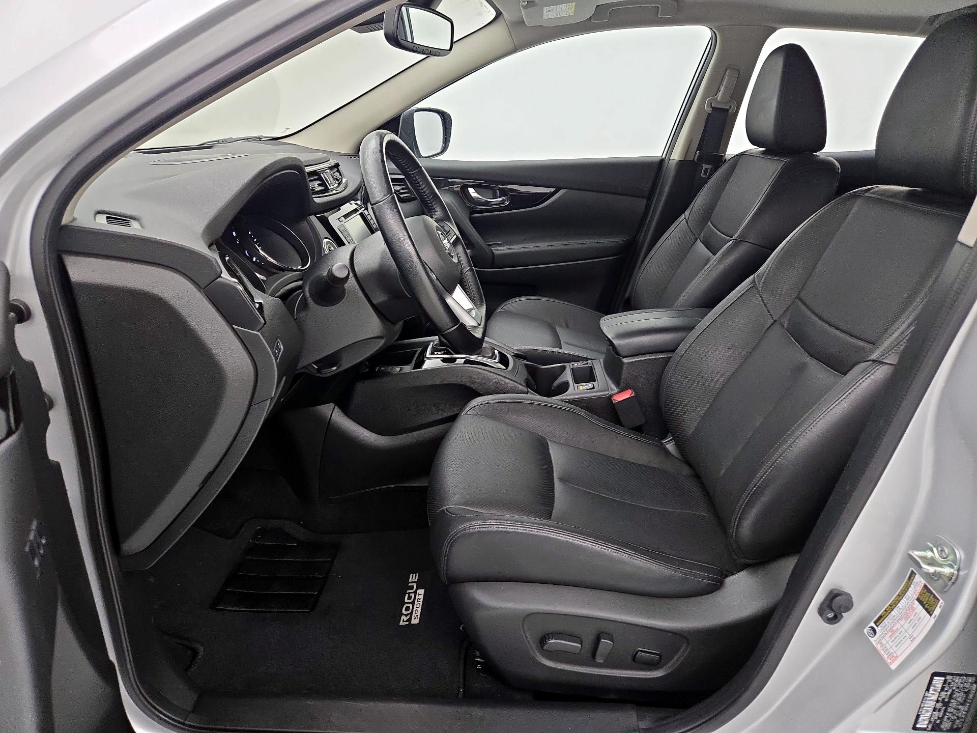 Thumbnail: 2021 Nissan Rogue Sport - 11