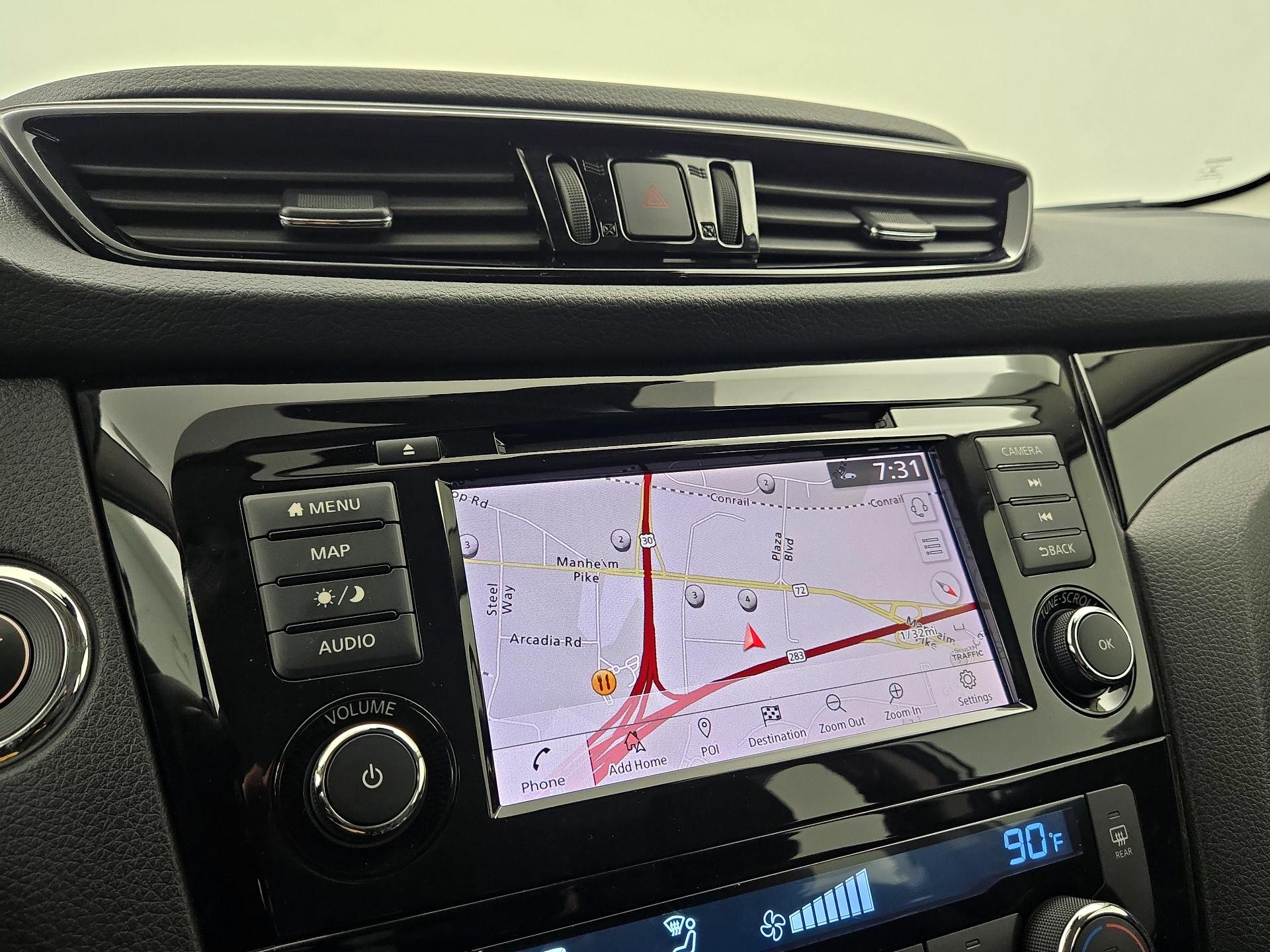 Thumbnail: 2021 Nissan Rogue Sport - 14