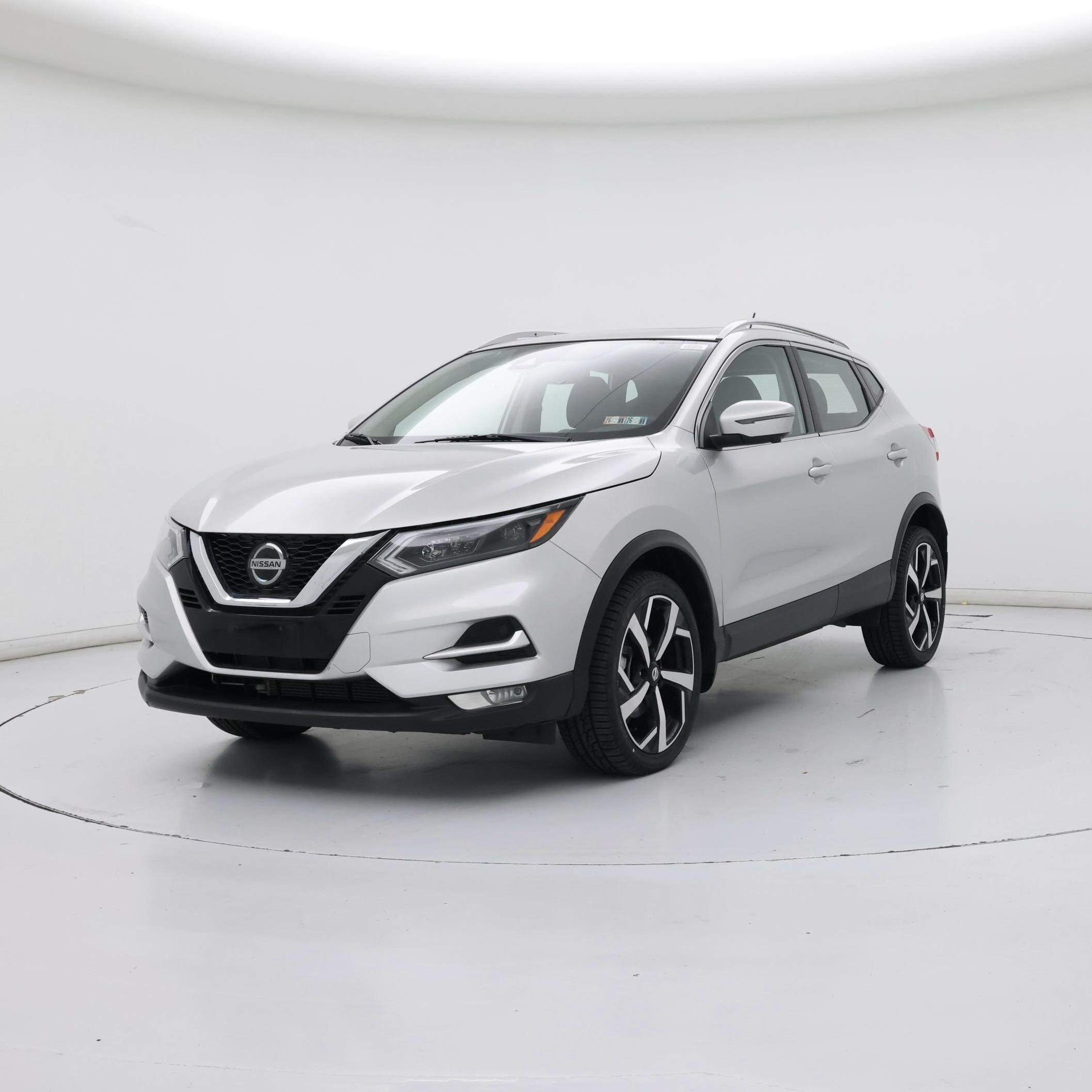 Thumbnail: 2021 Nissan Rogue Sport - 4