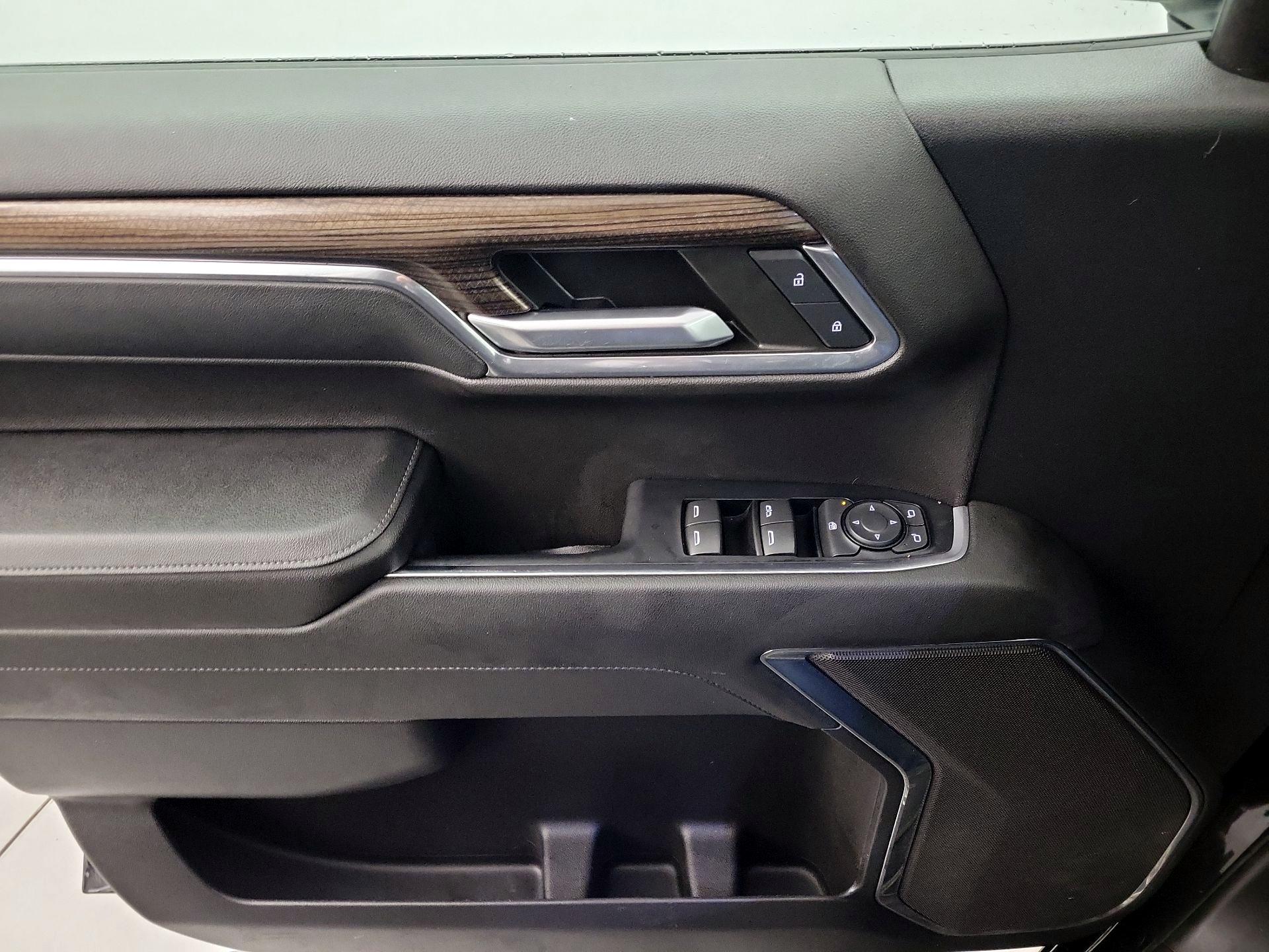 Thumbnail: 2023 Chevrolet Silverado 1500 - 10