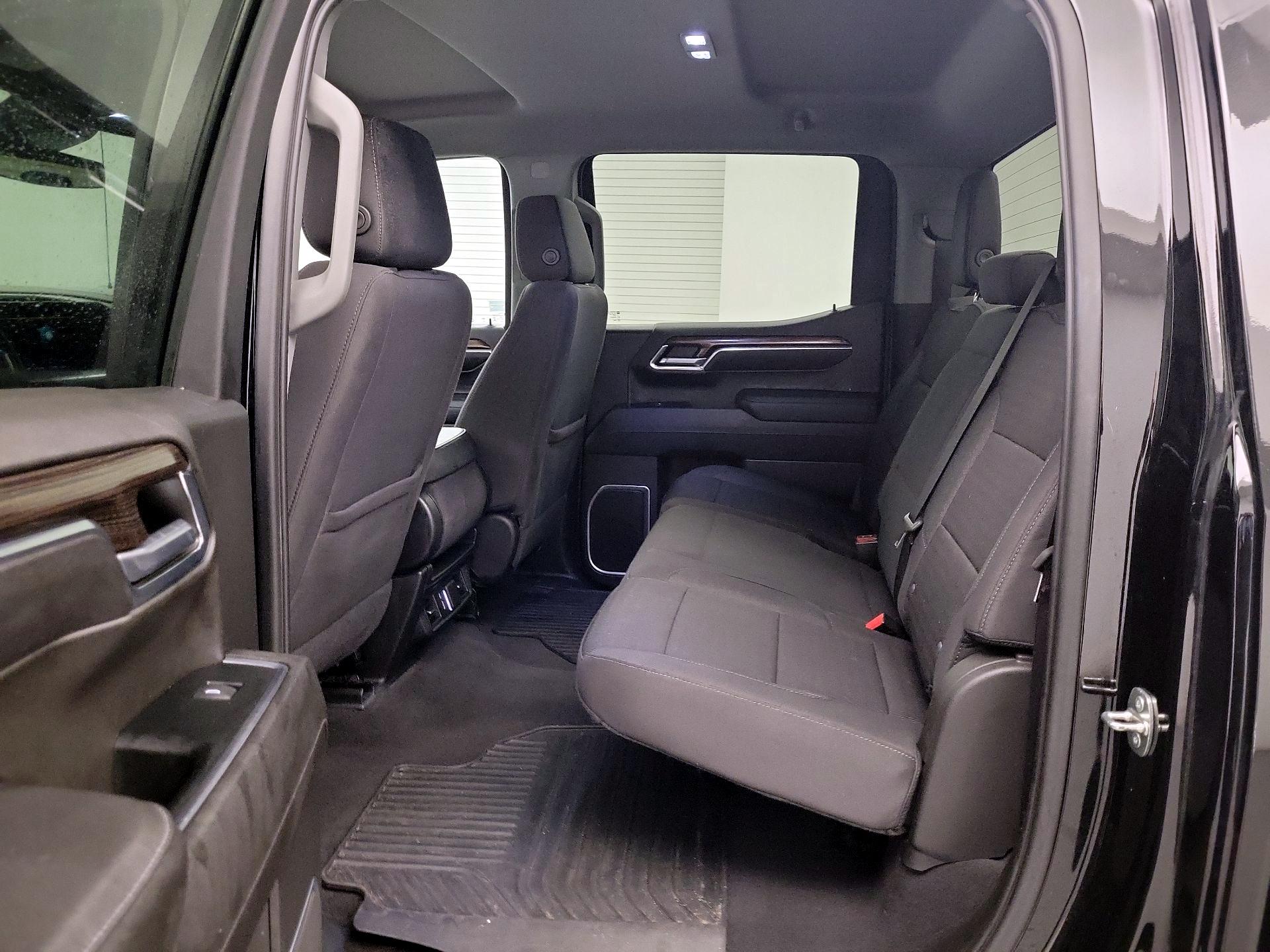 Thumbnail: 2023 Chevrolet Silverado 1500 - 17