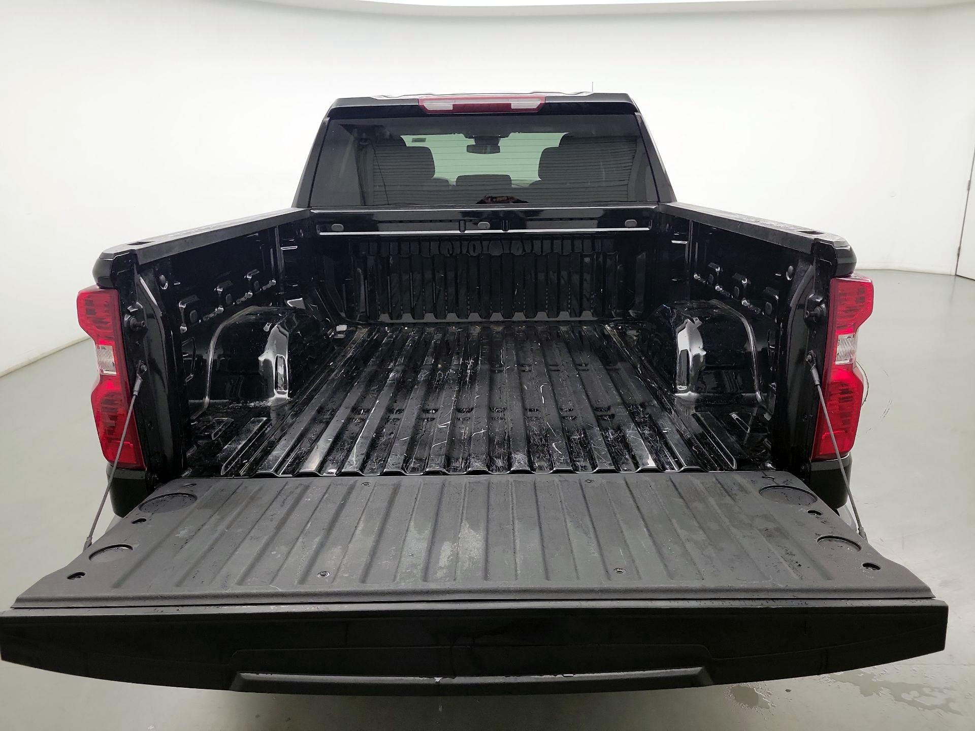 Thumbnail: 2023 Chevrolet Silverado 1500 - 18