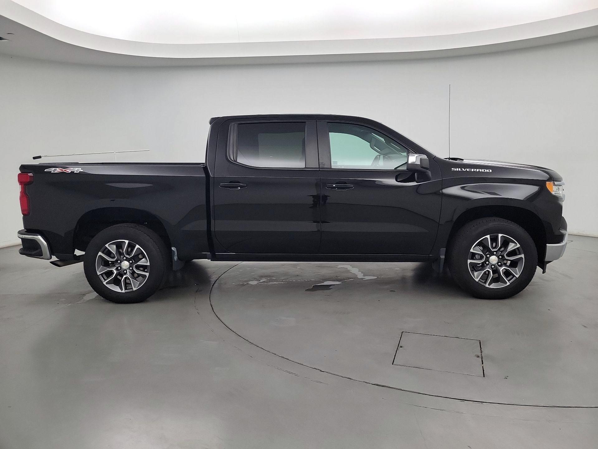 Thumbnail: 2023 Chevrolet Silverado 1500 - 4