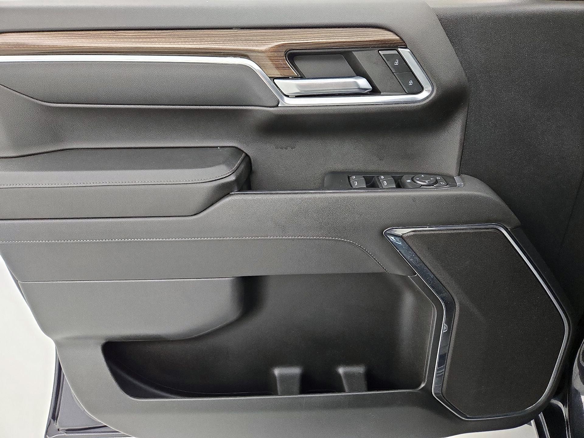 Thumbnail: 2023 Chevrolet Silverado 1500 - 10