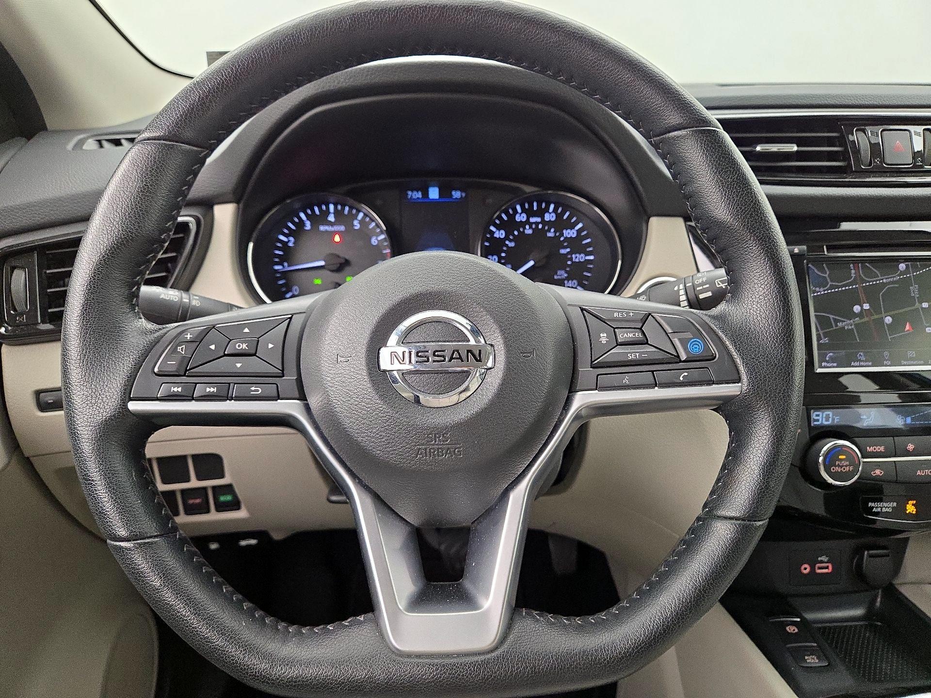 Thumbnail: 2022 Nissan Rogue Sport - 10