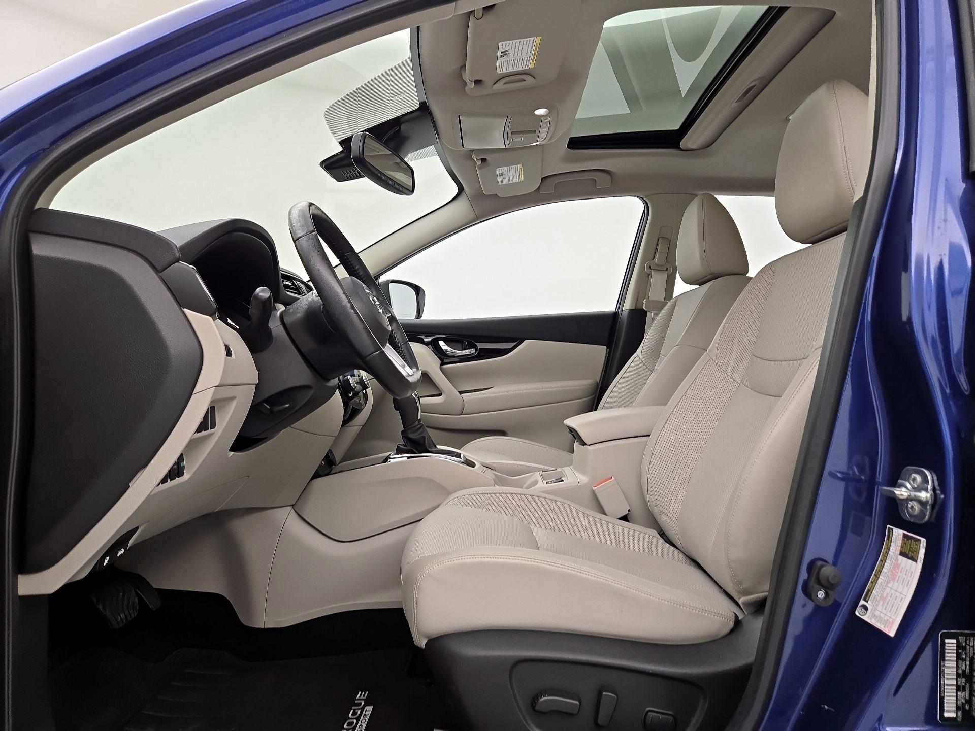 Thumbnail: 2022 Nissan Rogue Sport - 11