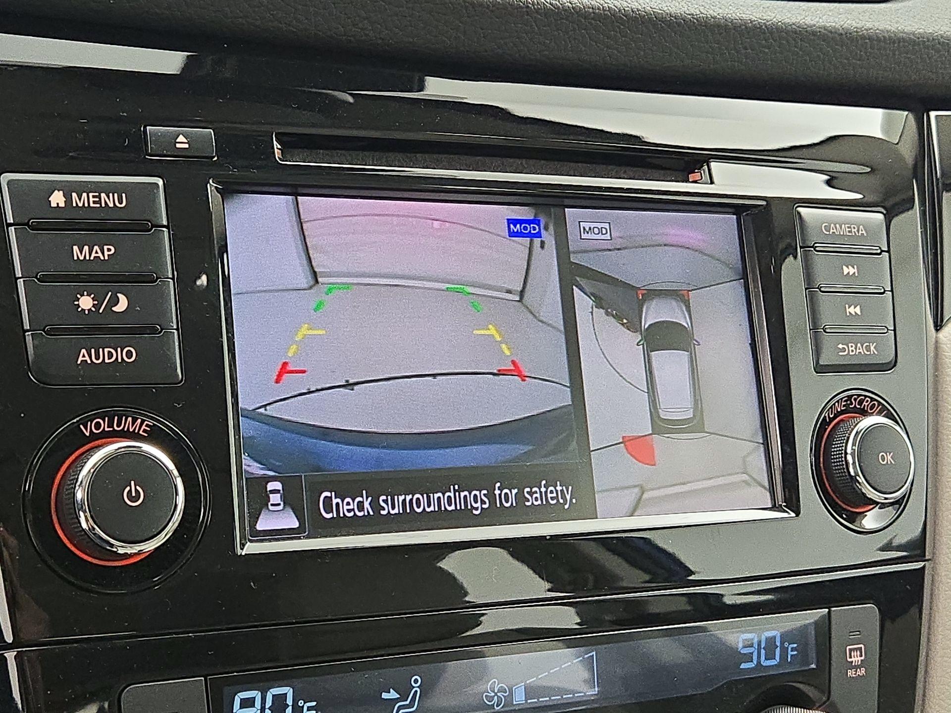 Thumbnail: 2022 Nissan Rogue Sport - 14