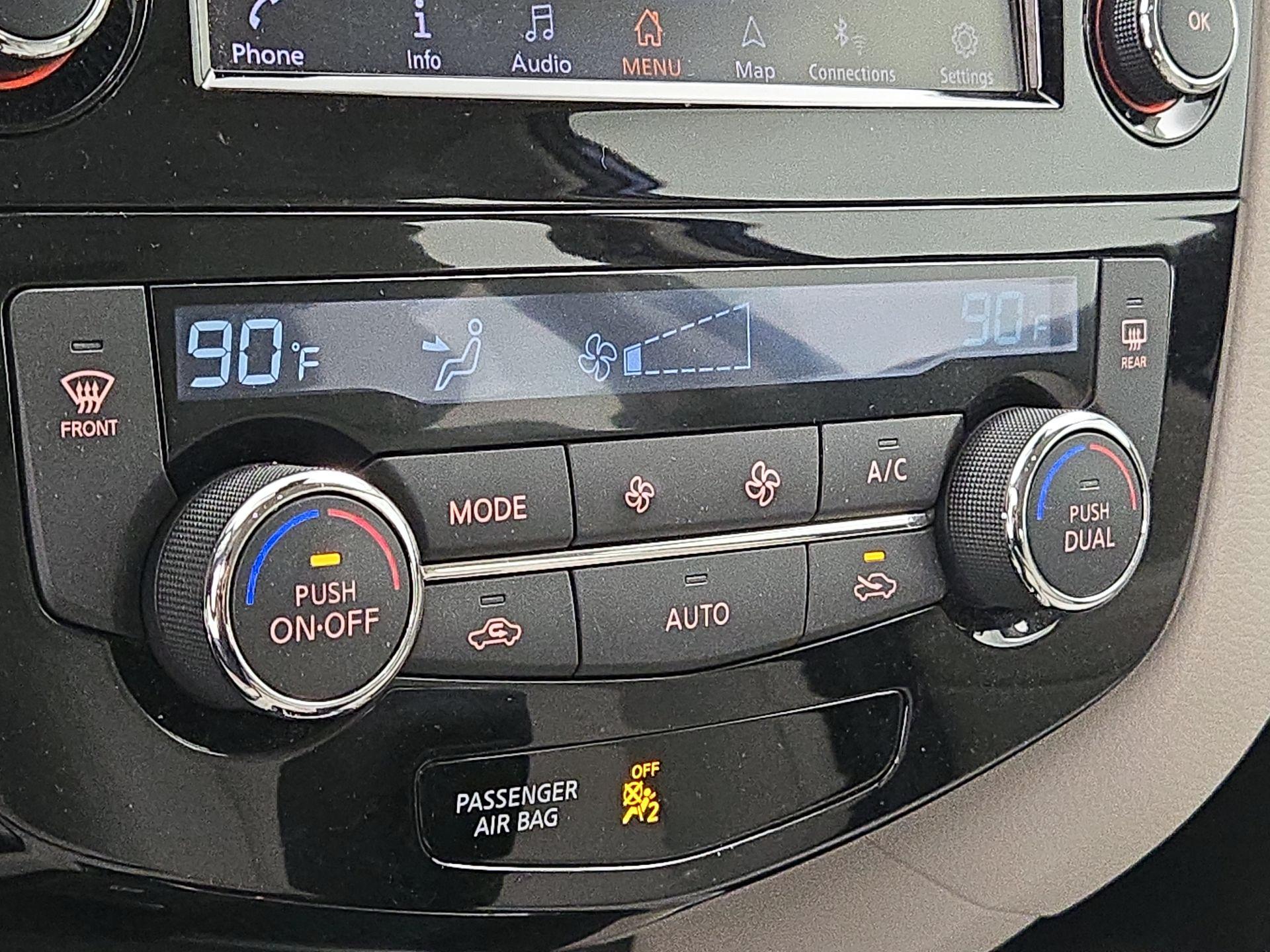 Thumbnail: 2022 Nissan Rogue Sport - 16