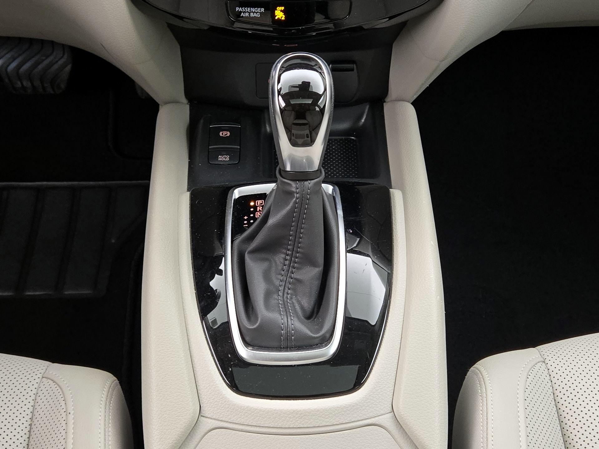 Thumbnail: 2022 Nissan Rogue Sport - 17