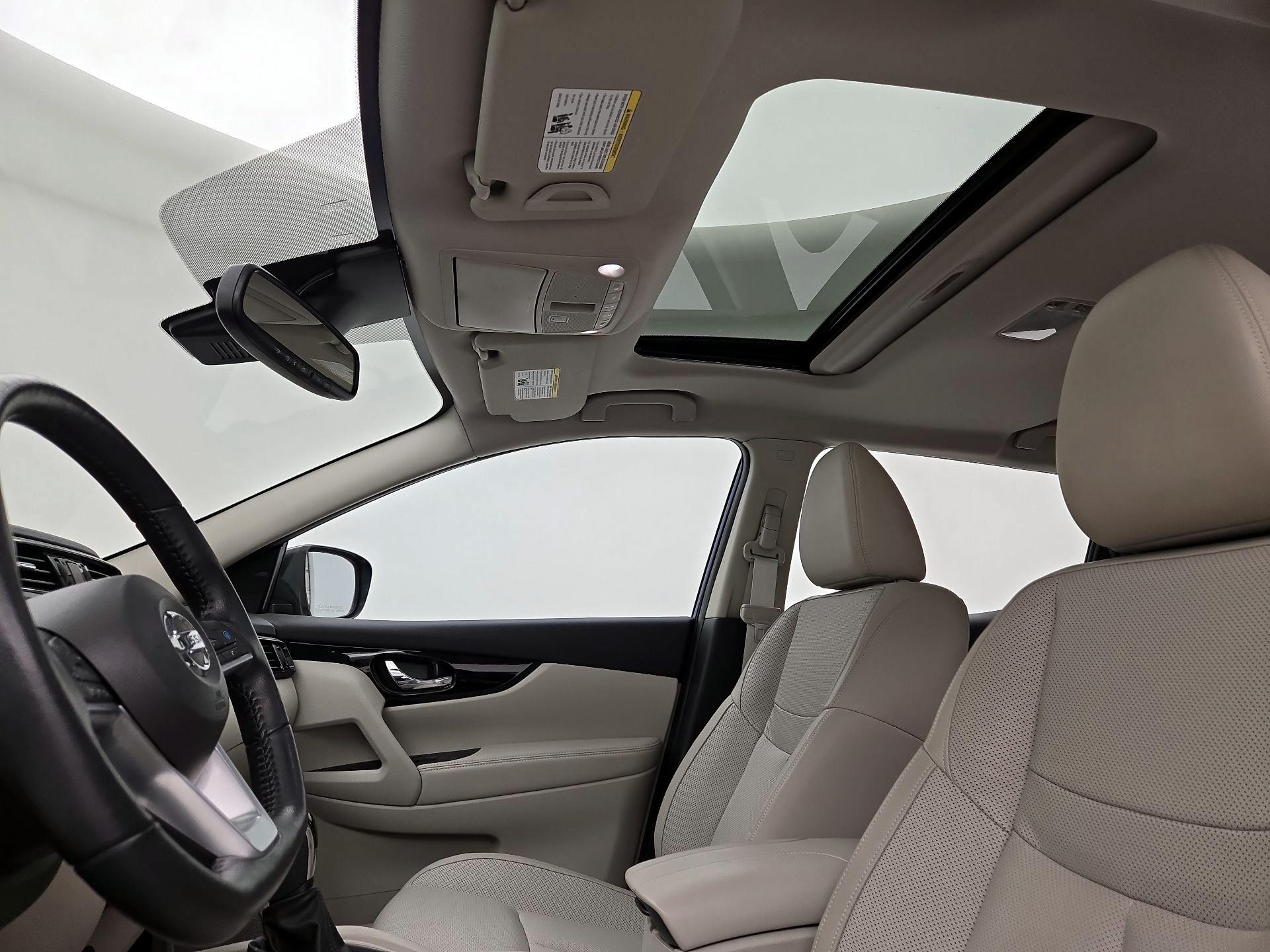 Thumbnail: 2022 Nissan Rogue Sport - 19