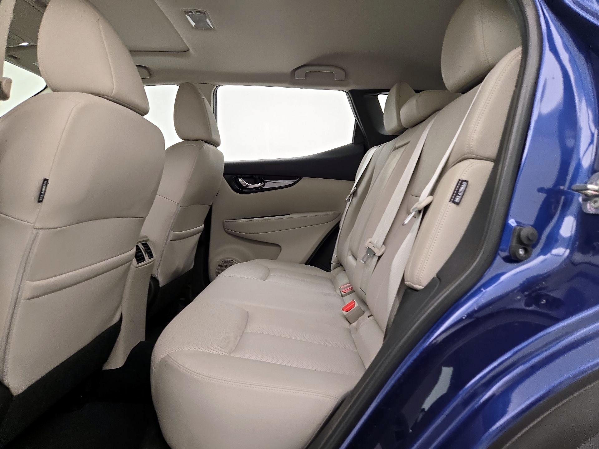 Thumbnail: 2022 Nissan Rogue Sport - 20