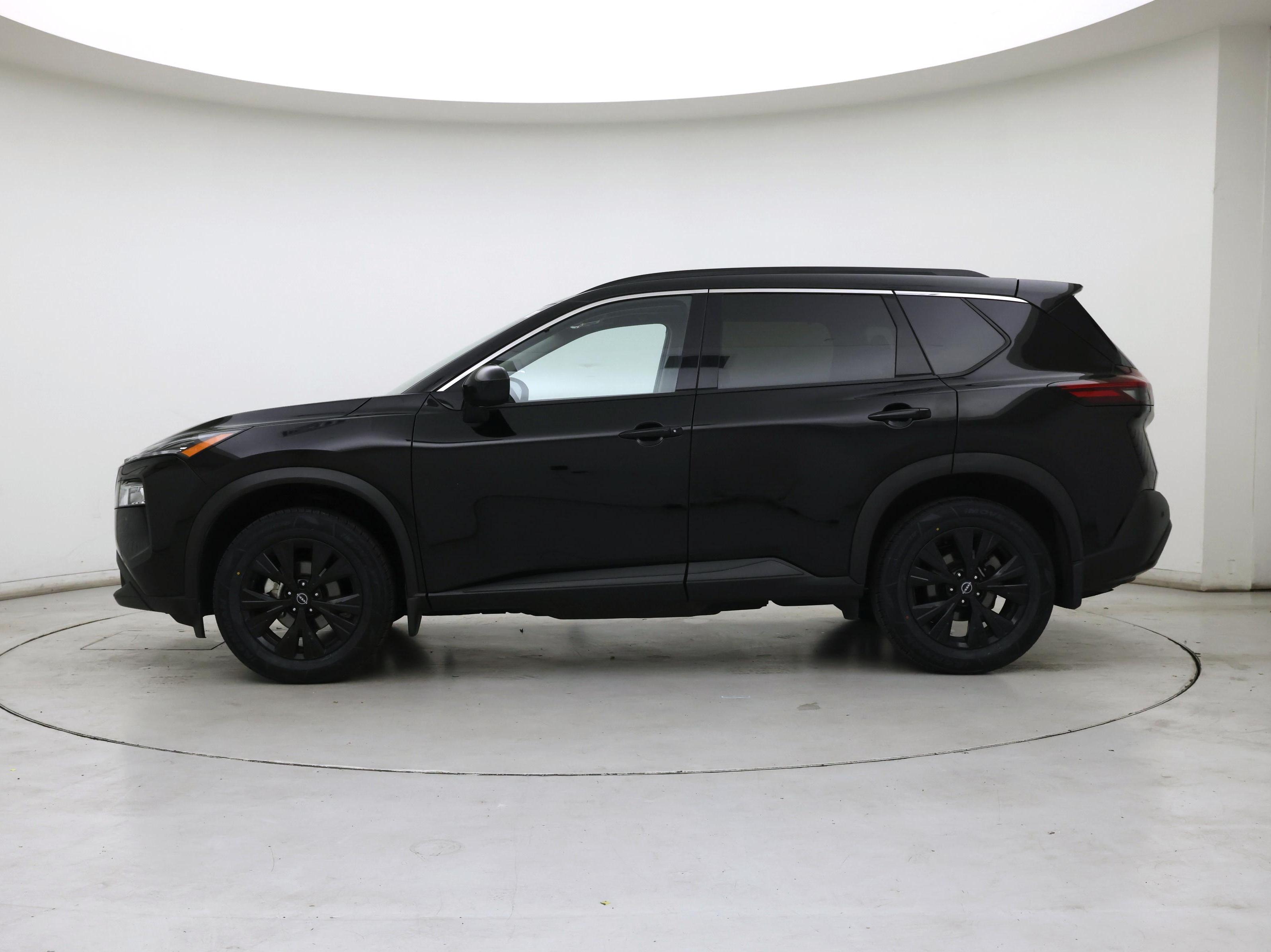 Thumbnail: 2023 Nissan Rogue - 3