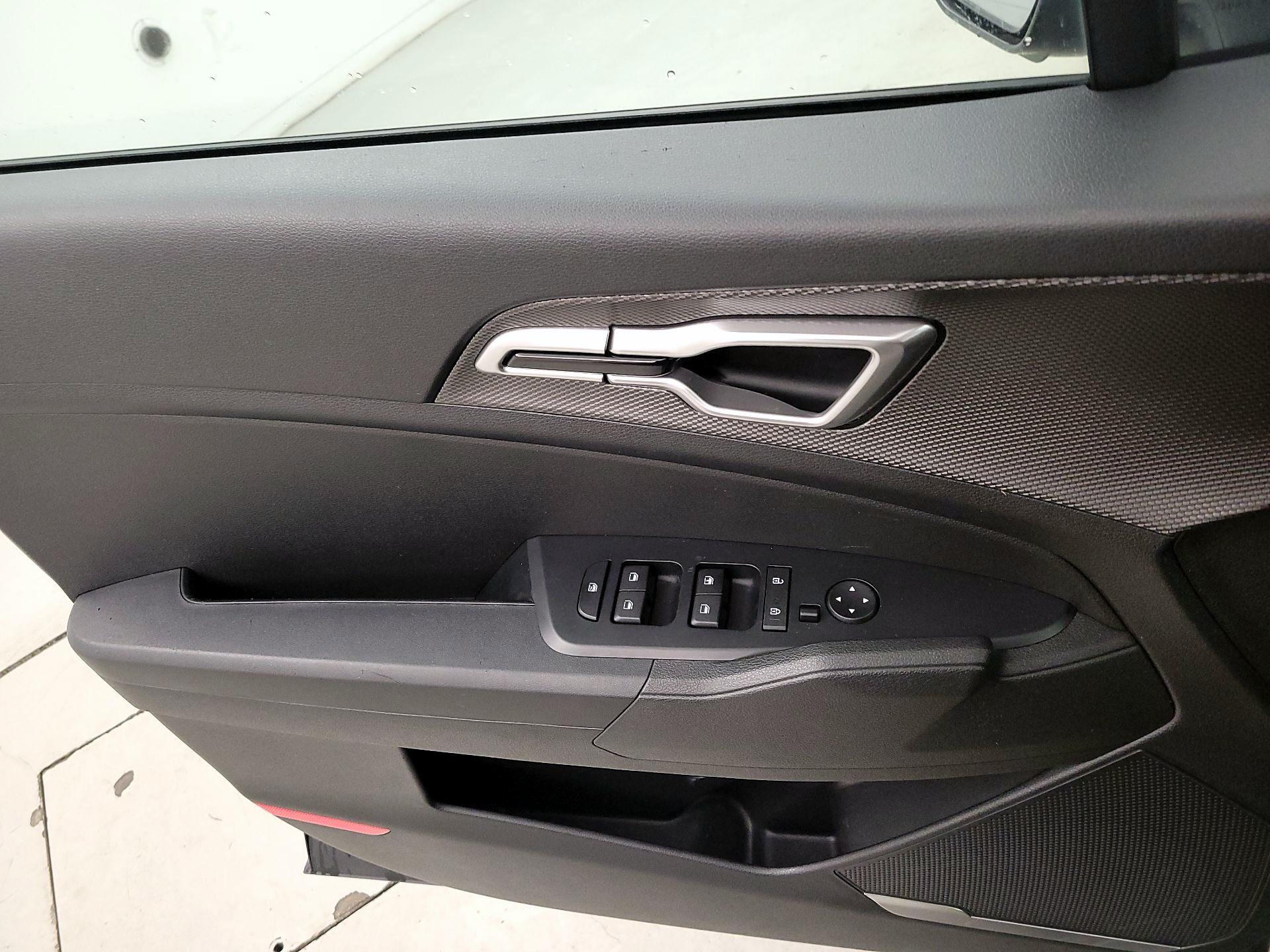 Thumbnail: 2023 Kia Sportage - 12