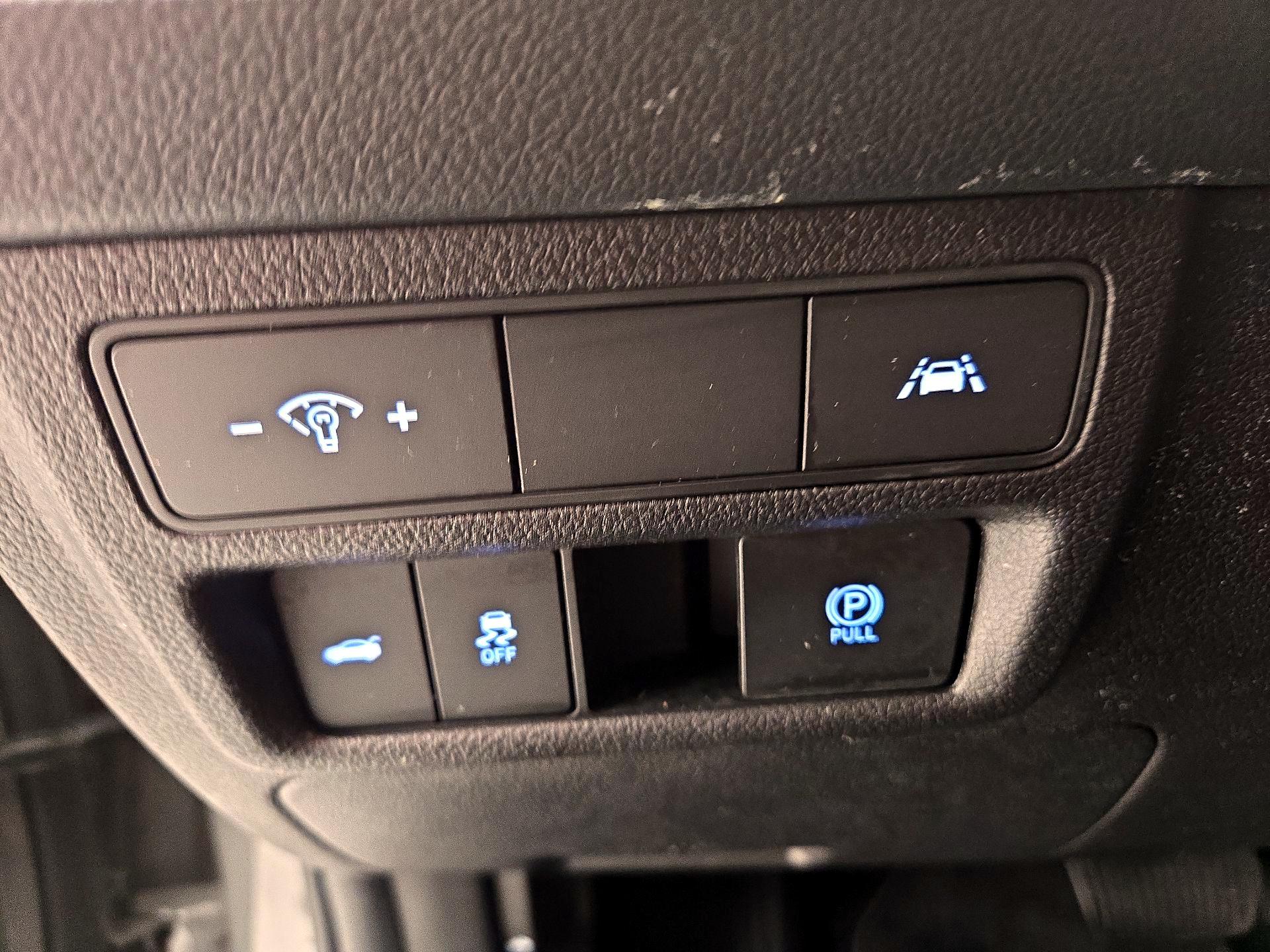 Thumbnail: 2023 Hyundai Sonata - 13