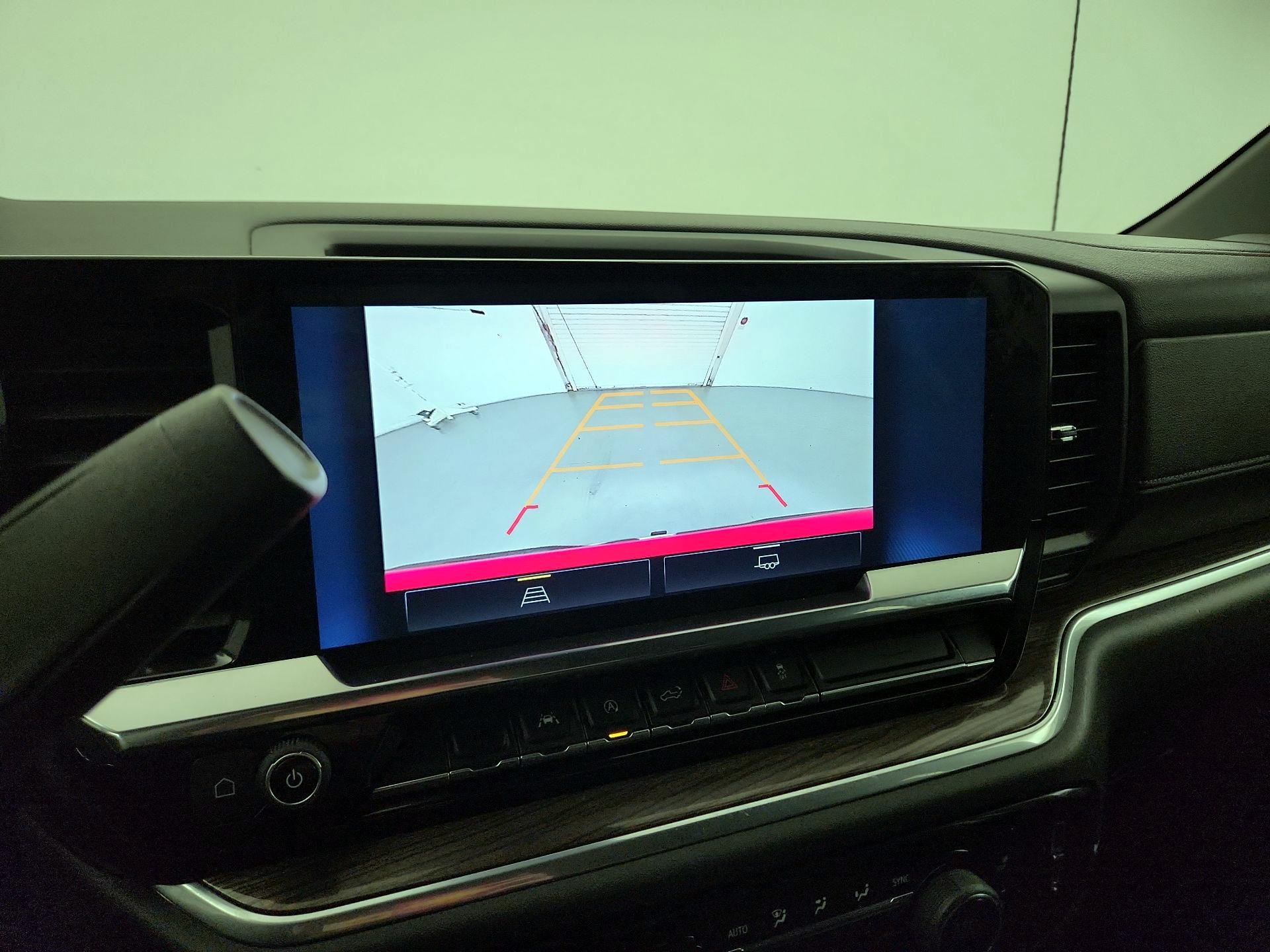 Thumbnail: 2022 Chevrolet Silverado 1500 - 14