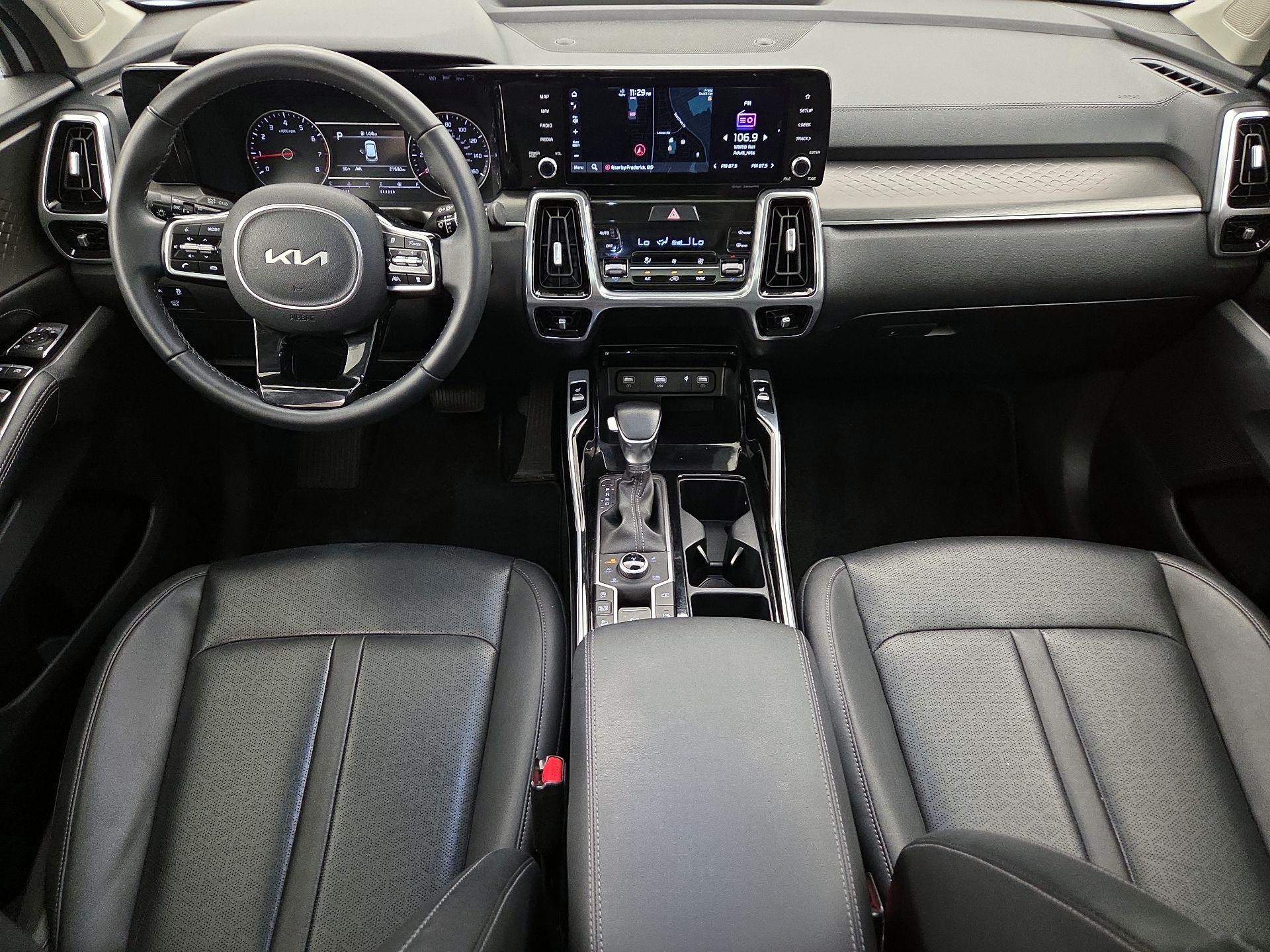 Thumbnail: 2022 Kia Sorento - 9