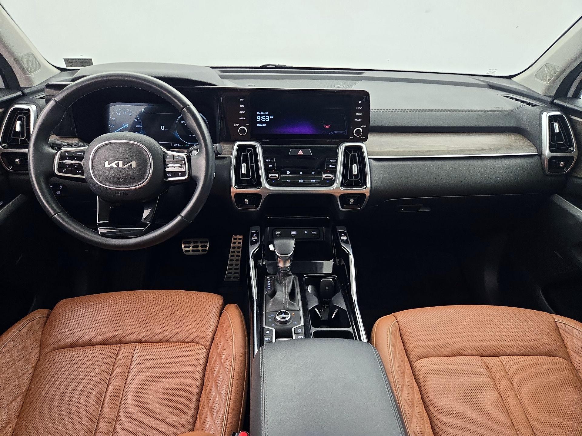 Thumbnail: 2022 Kia Sorento - 9