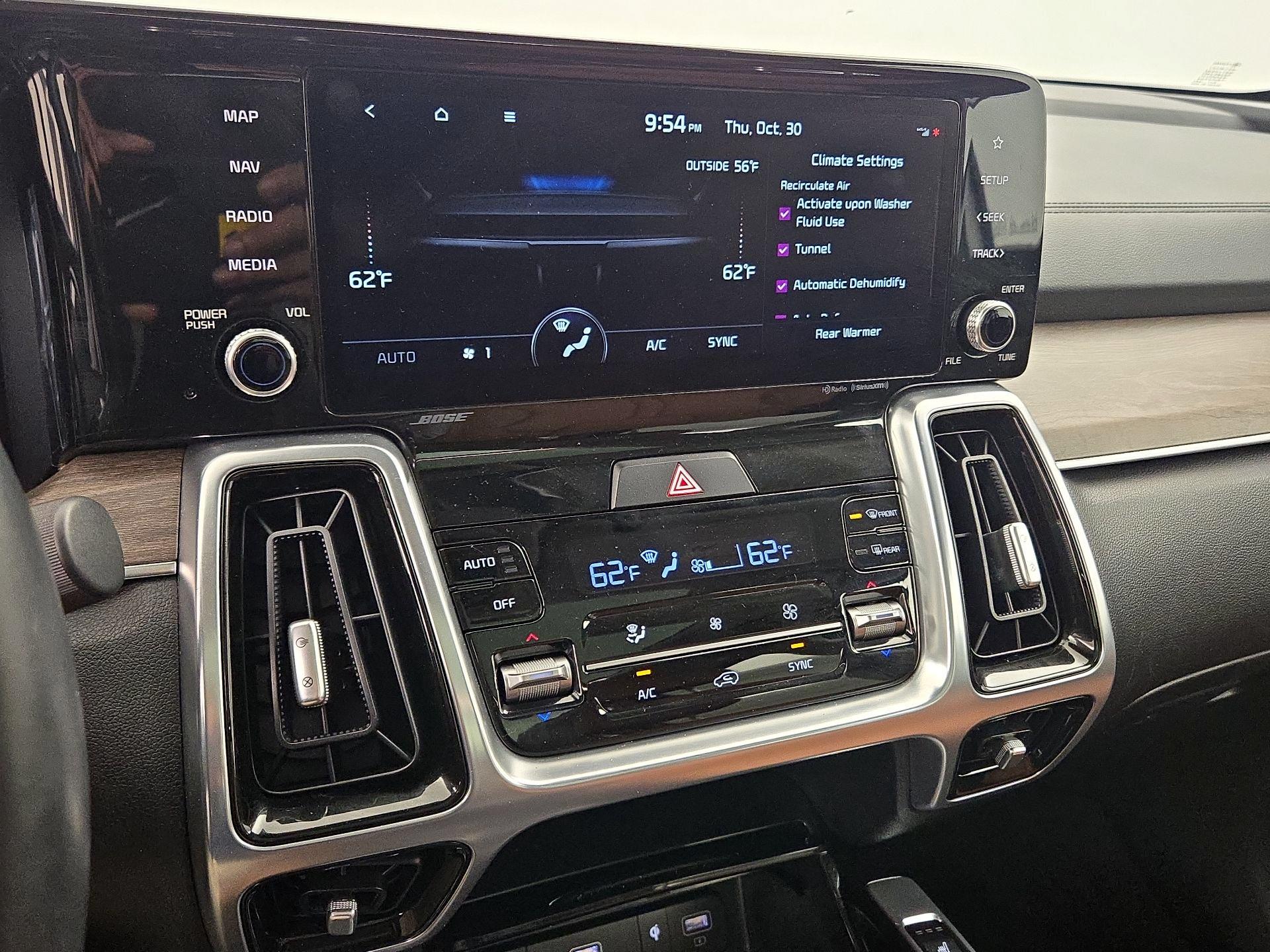 Thumbnail: 2022 Kia Sorento - 17