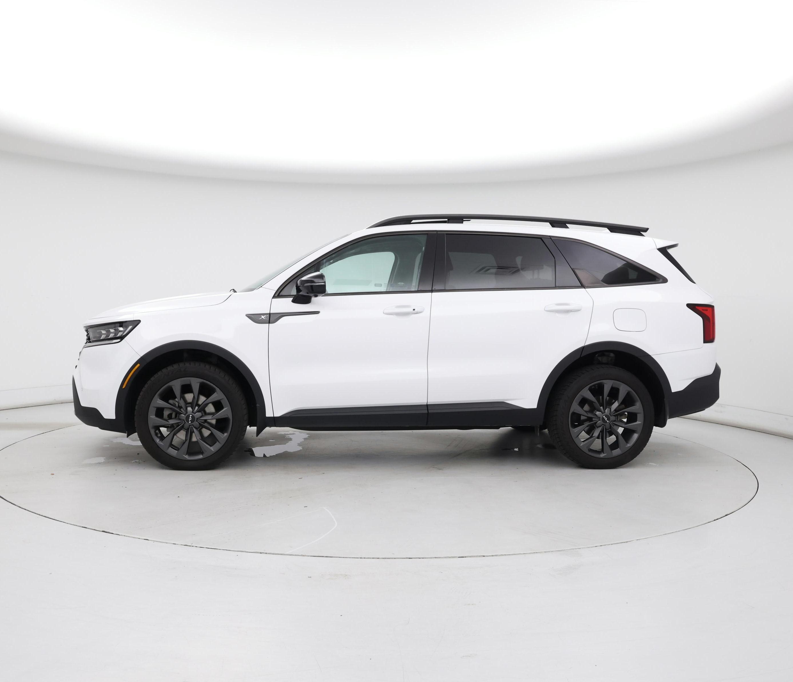 Thumbnail: 2022 Kia Sorento - 3