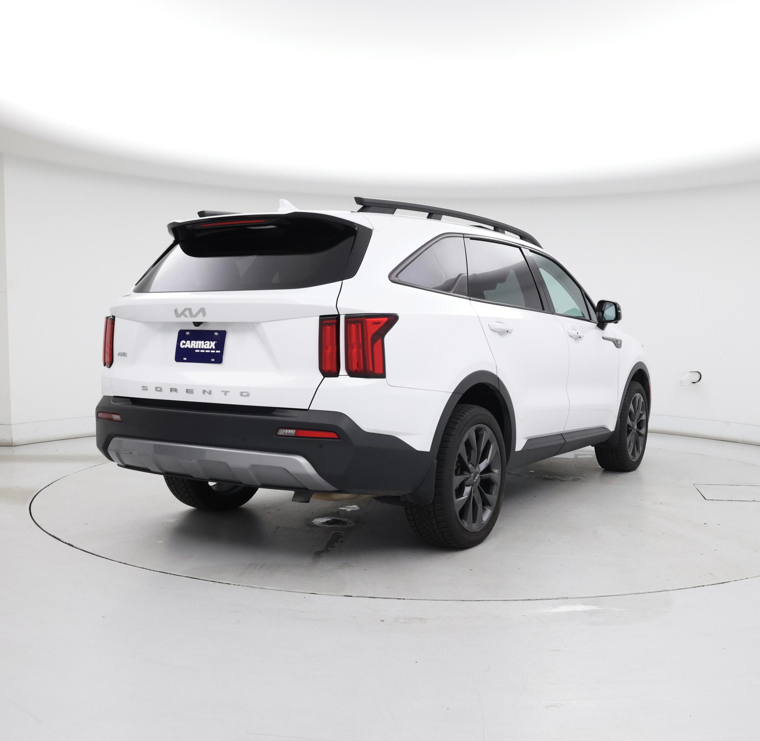 Thumbnail: 2022 Kia Sorento - 8