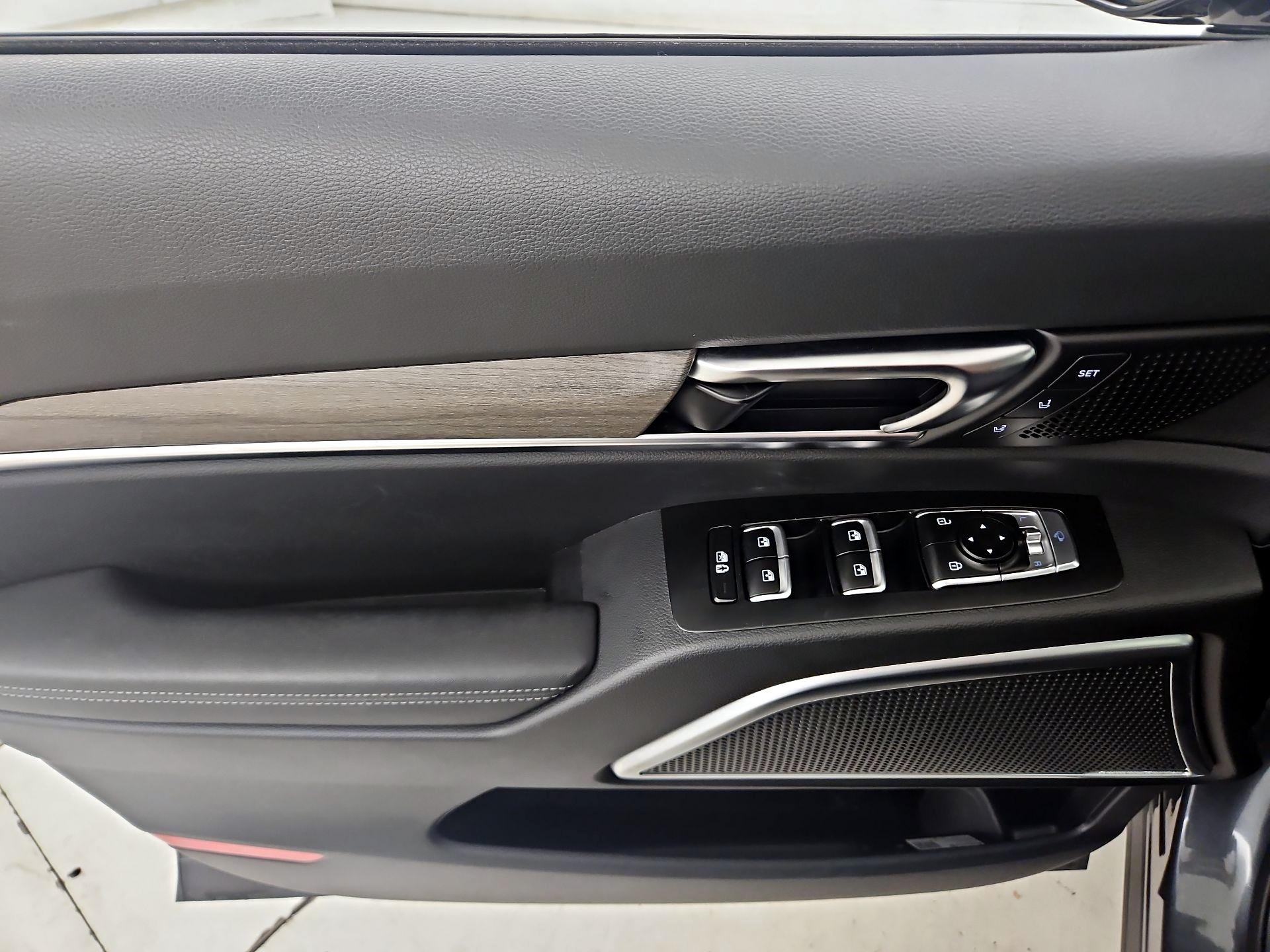 Thumbnail: 2022 Kia Telluride - 12