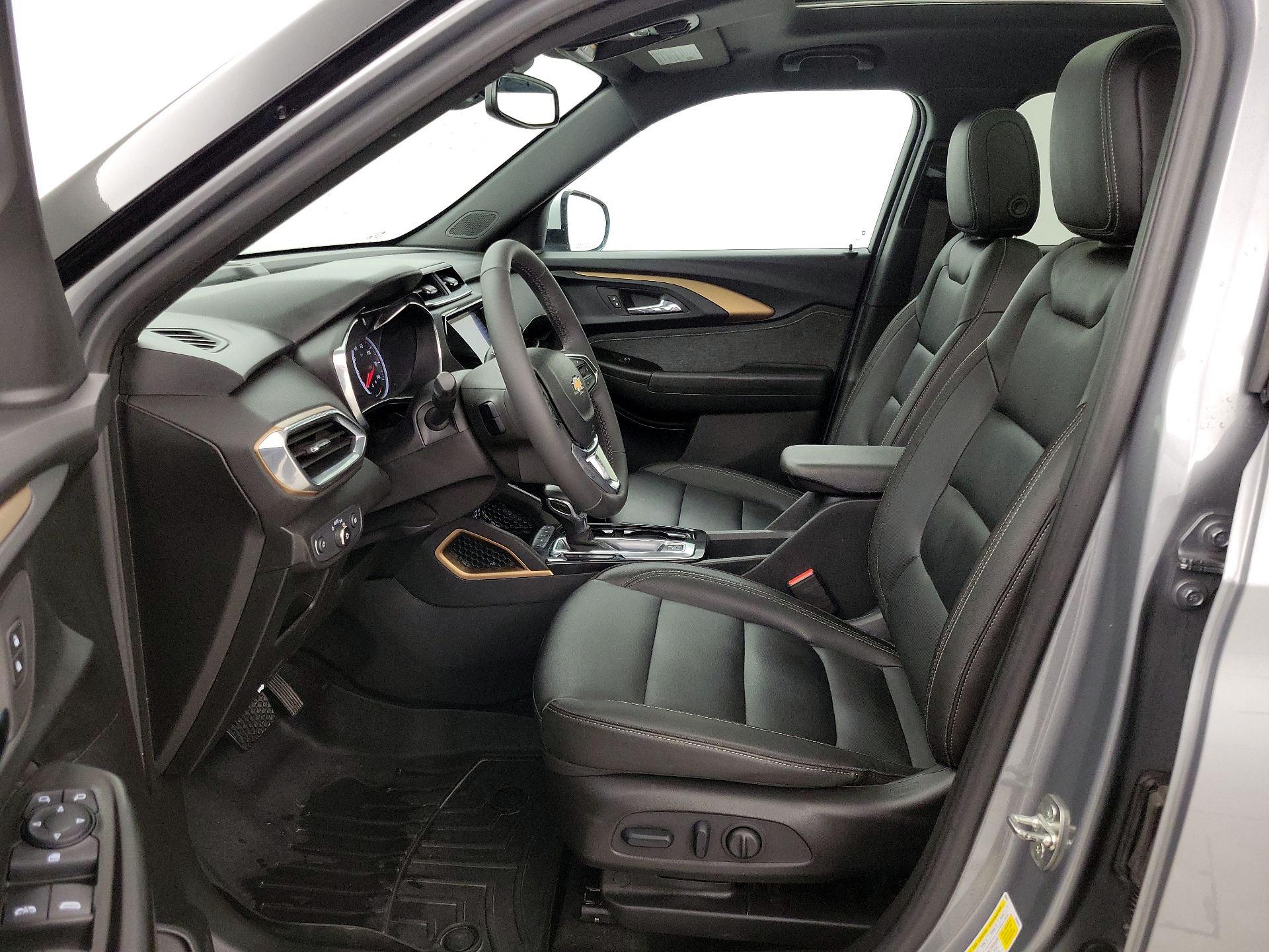 Thumbnail: 2023 Chevrolet TrailBlazer - 11